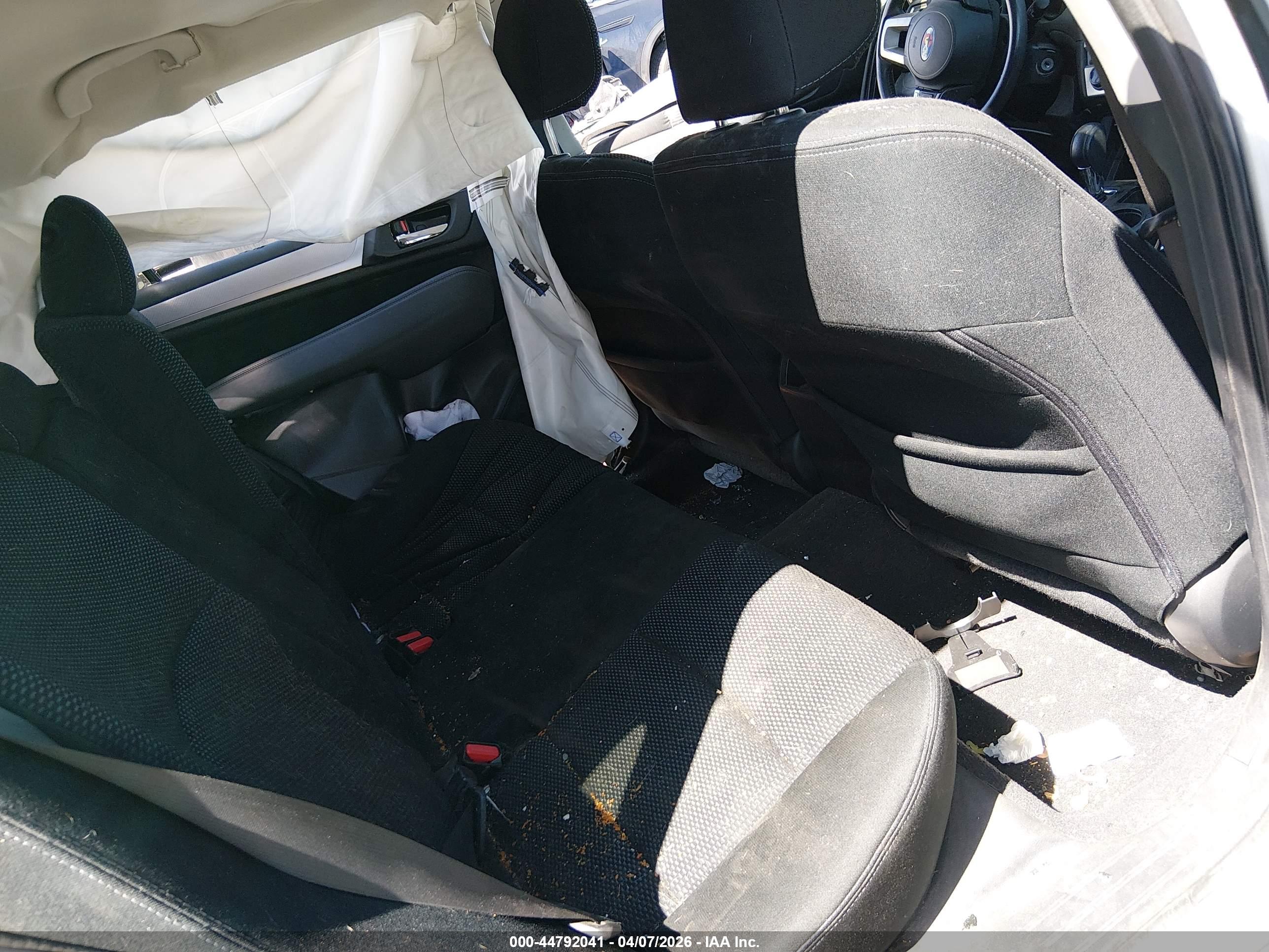 SUBARU OUTBACK image 8