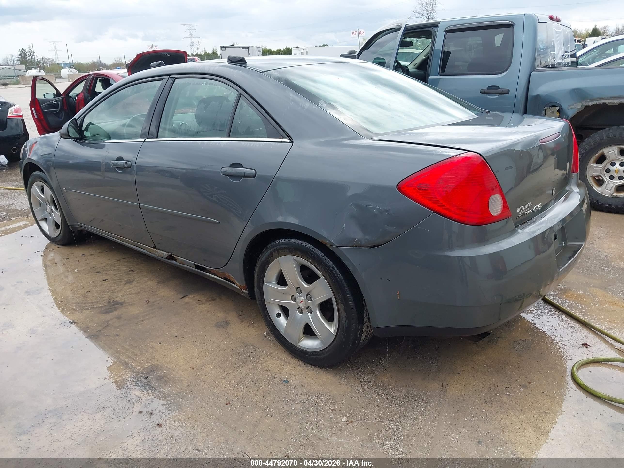 PONTIAC G6 image 3