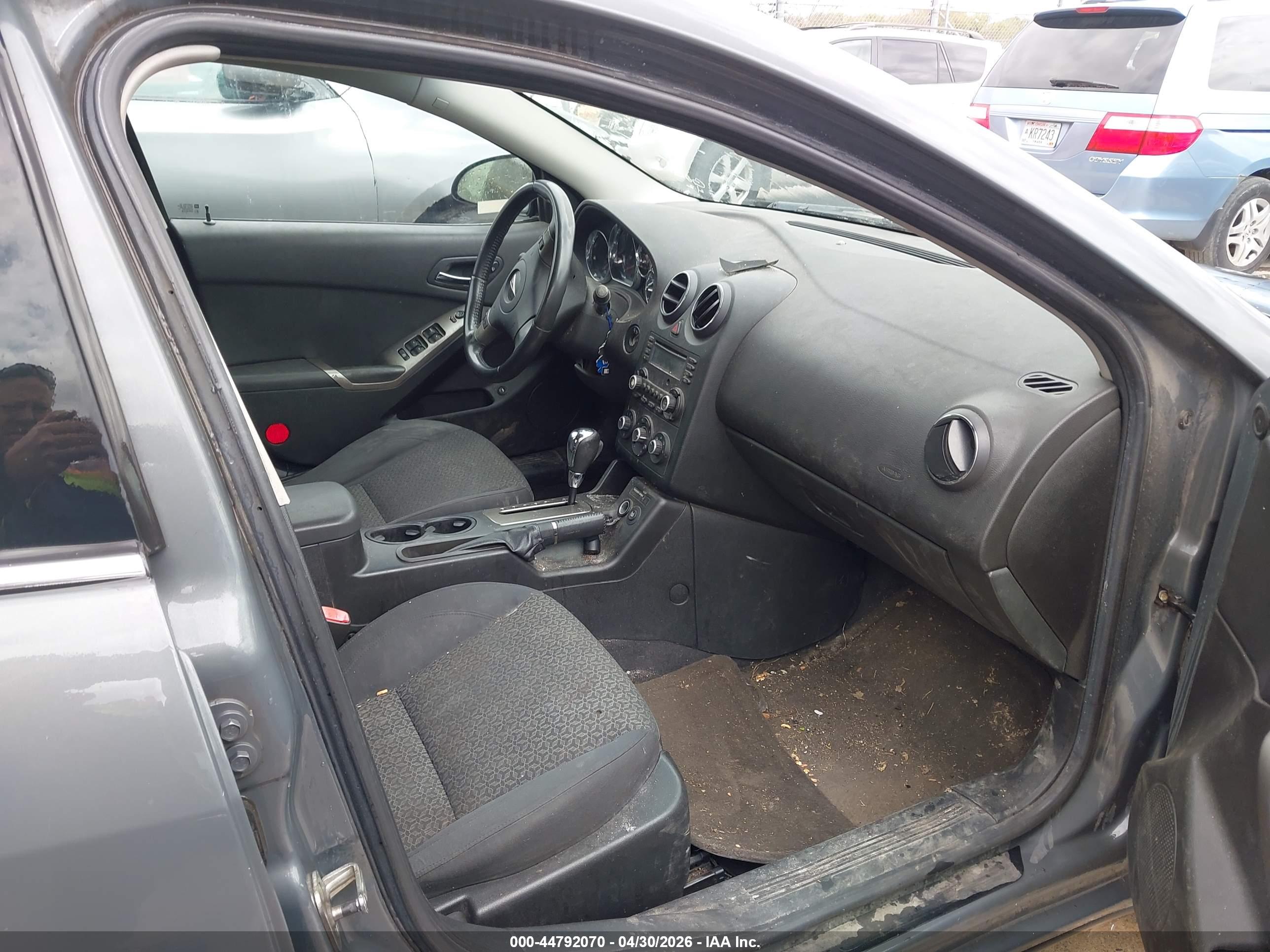 PONTIAC G6 image 5