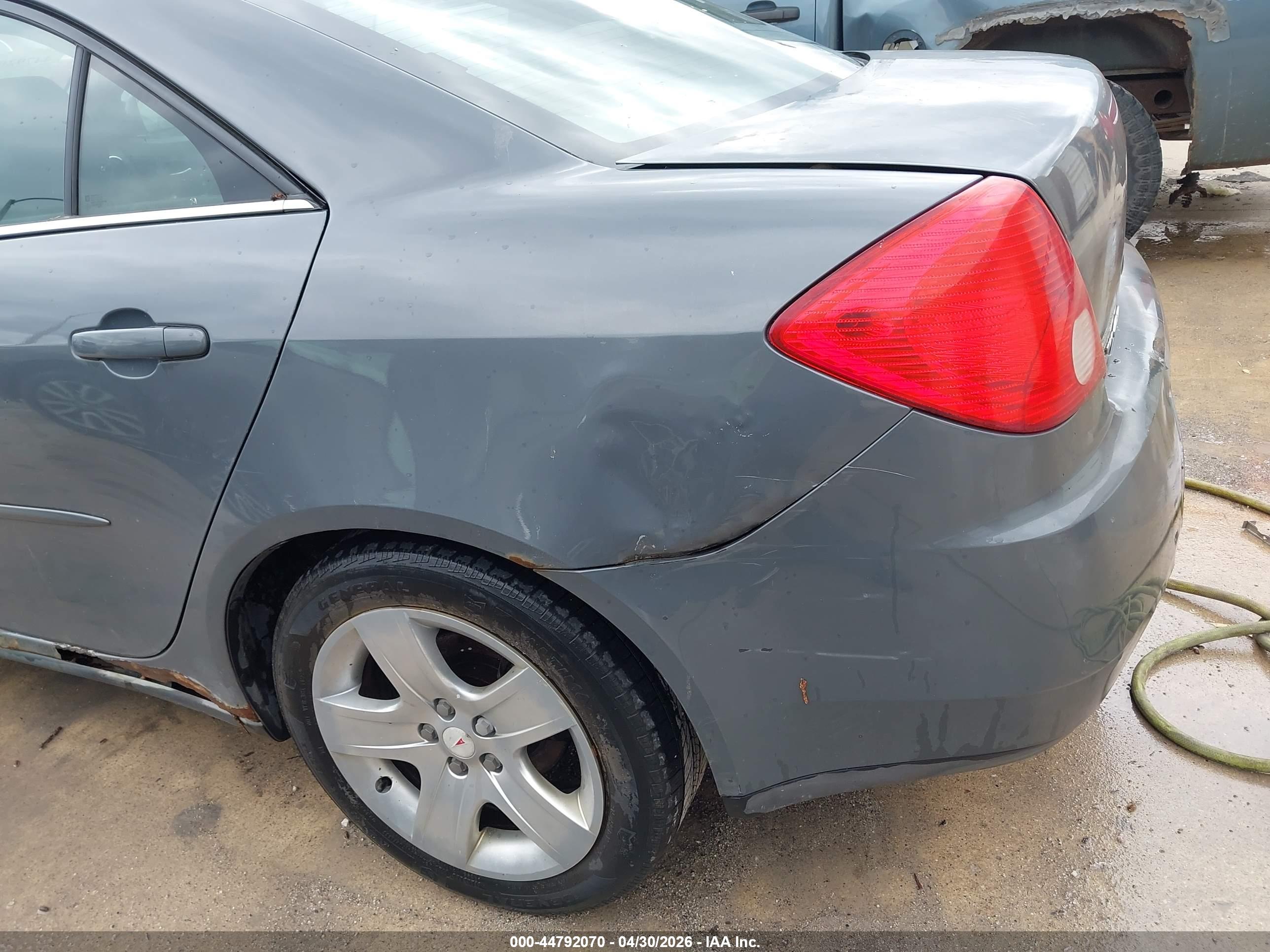 PONTIAC G6 image 6
