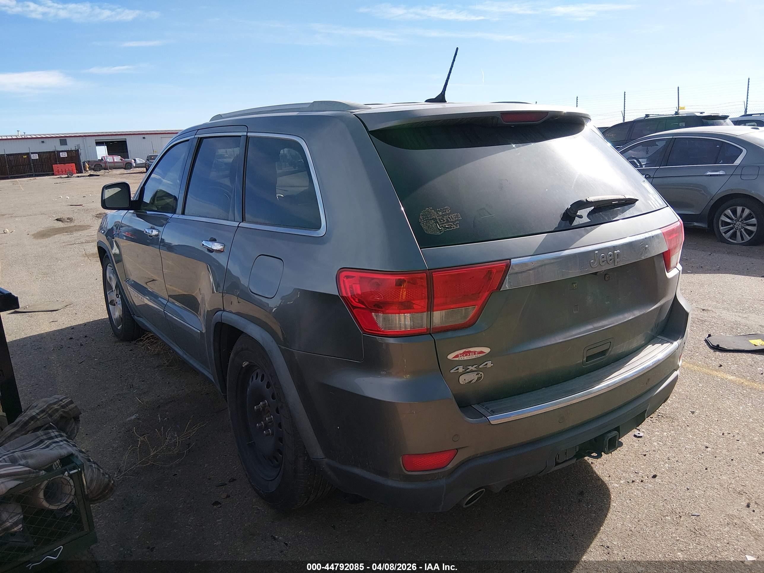 JEEP GRAND image 3
