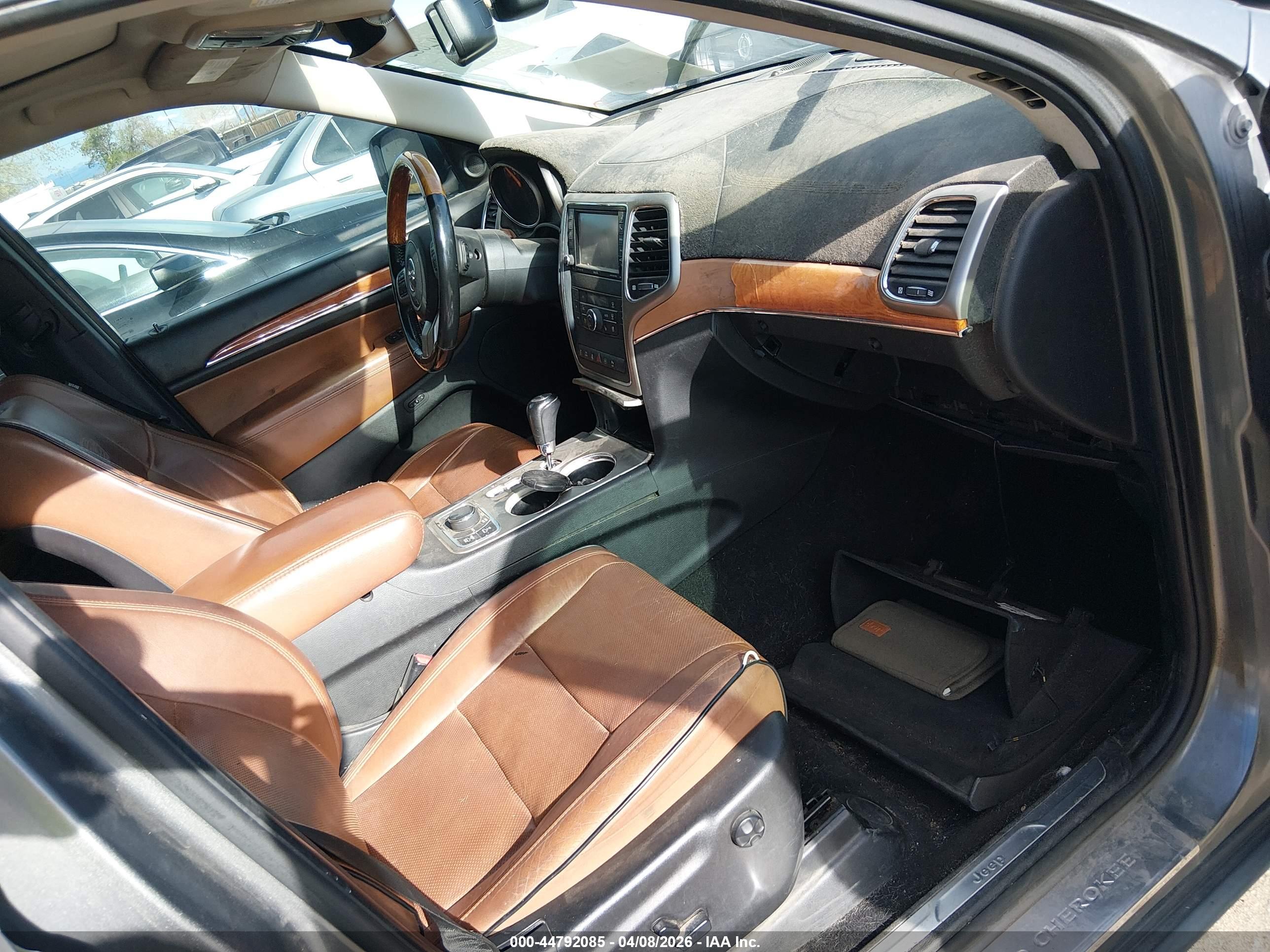 JEEP GRAND image 5