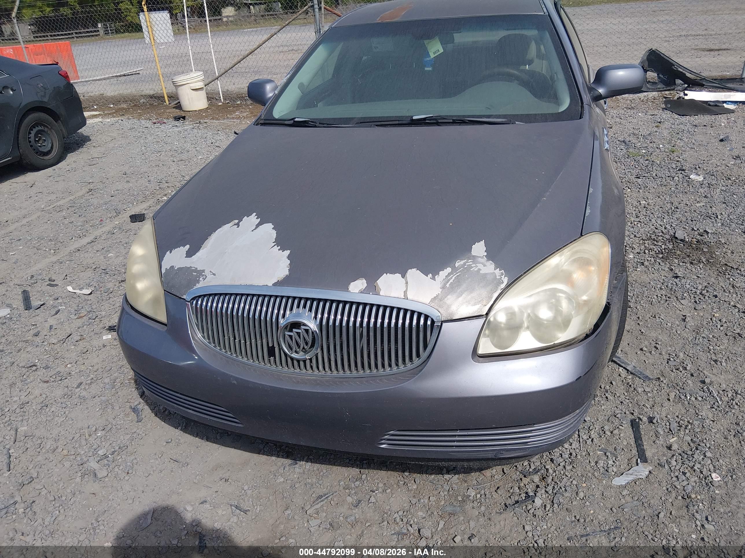 BUICK LUCERNE image 6