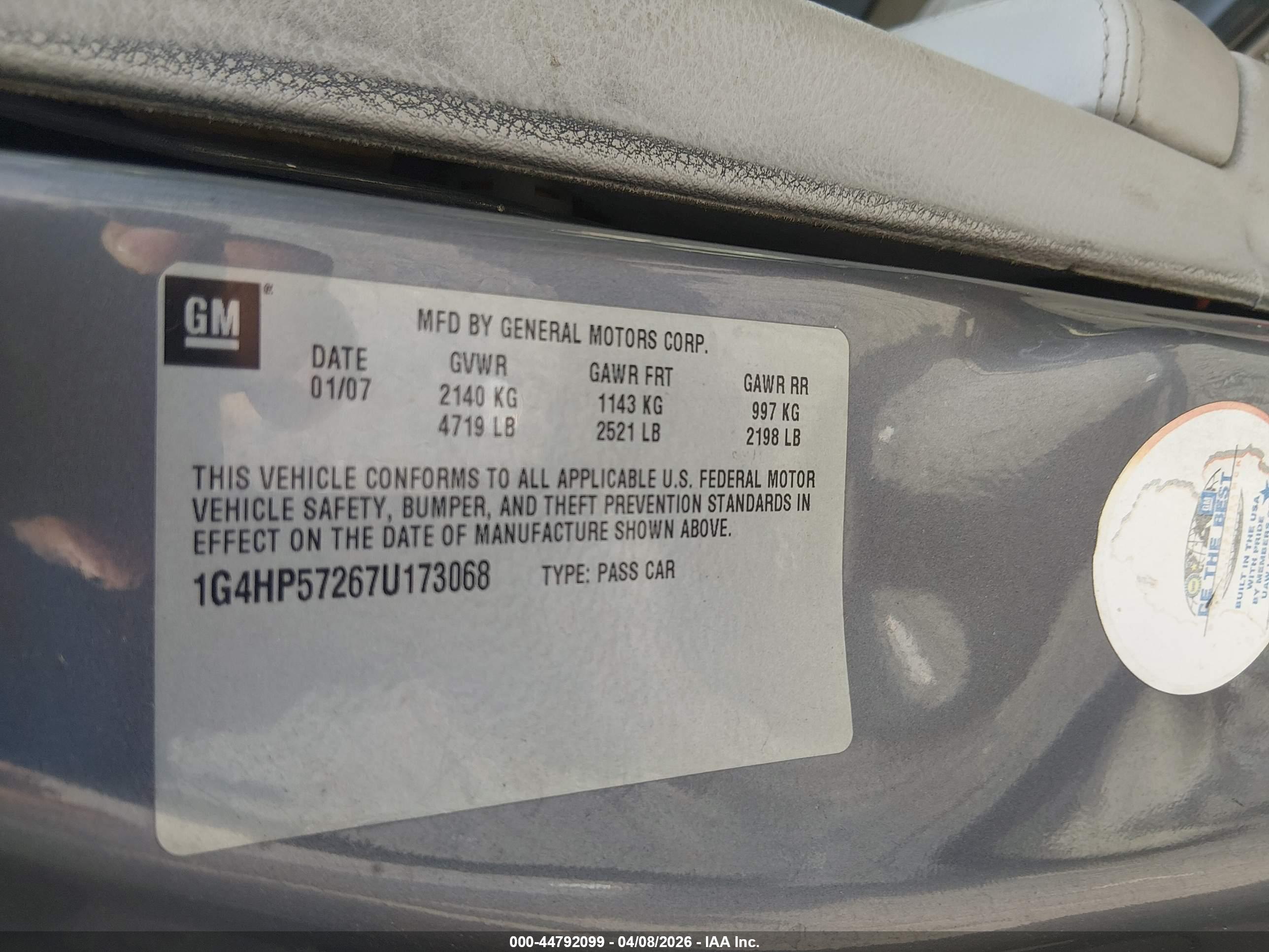 BUICK LUCERNE image 9