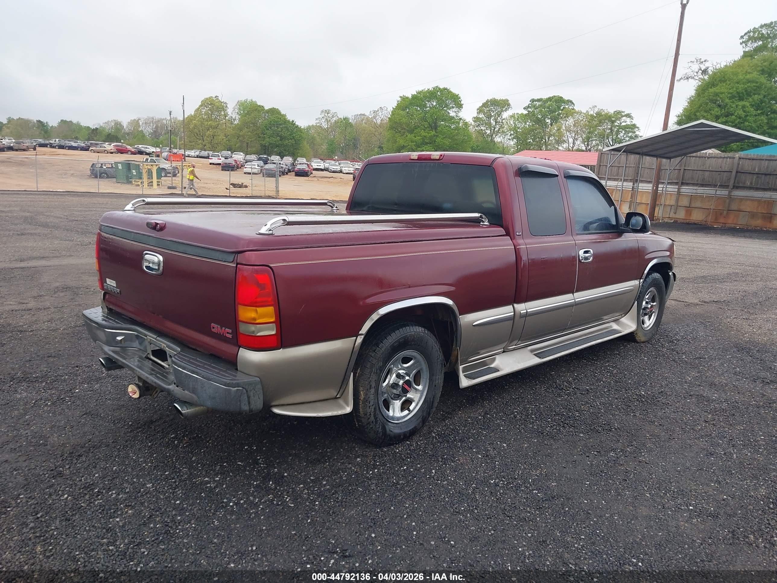 GMC SIERRA image 4