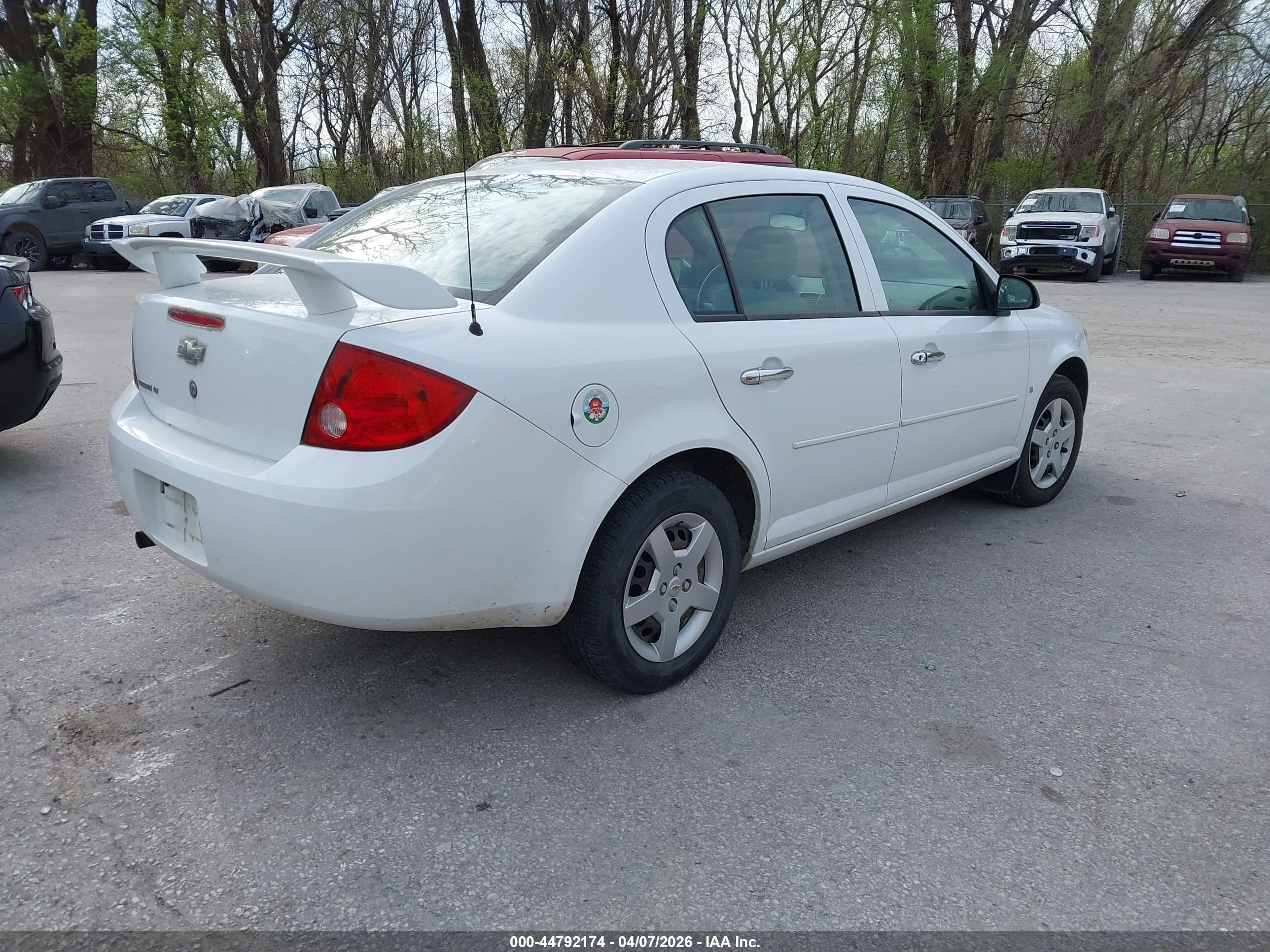 CHEVROLET COBALT image 4