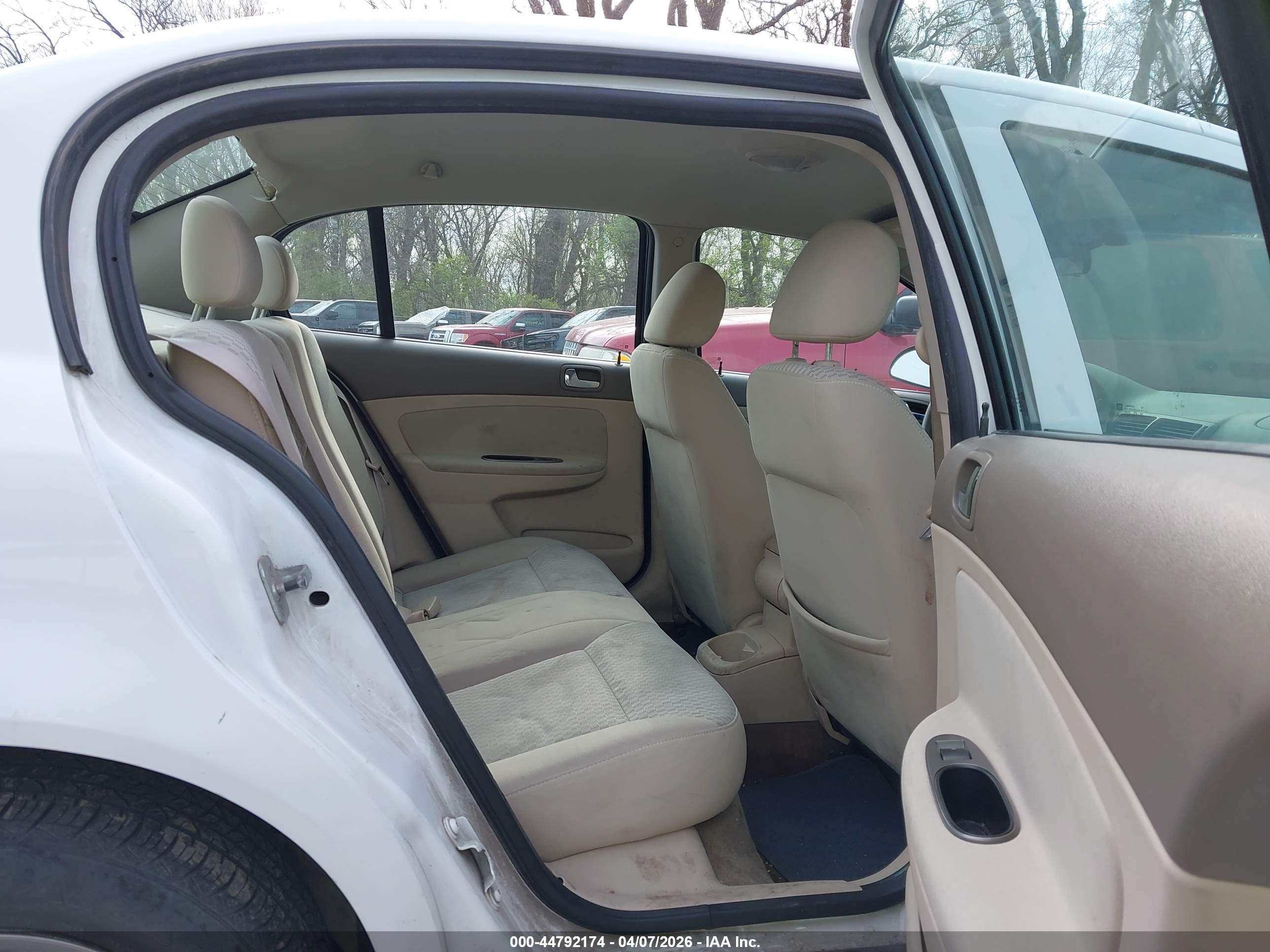 CHEVROLET COBALT image 8