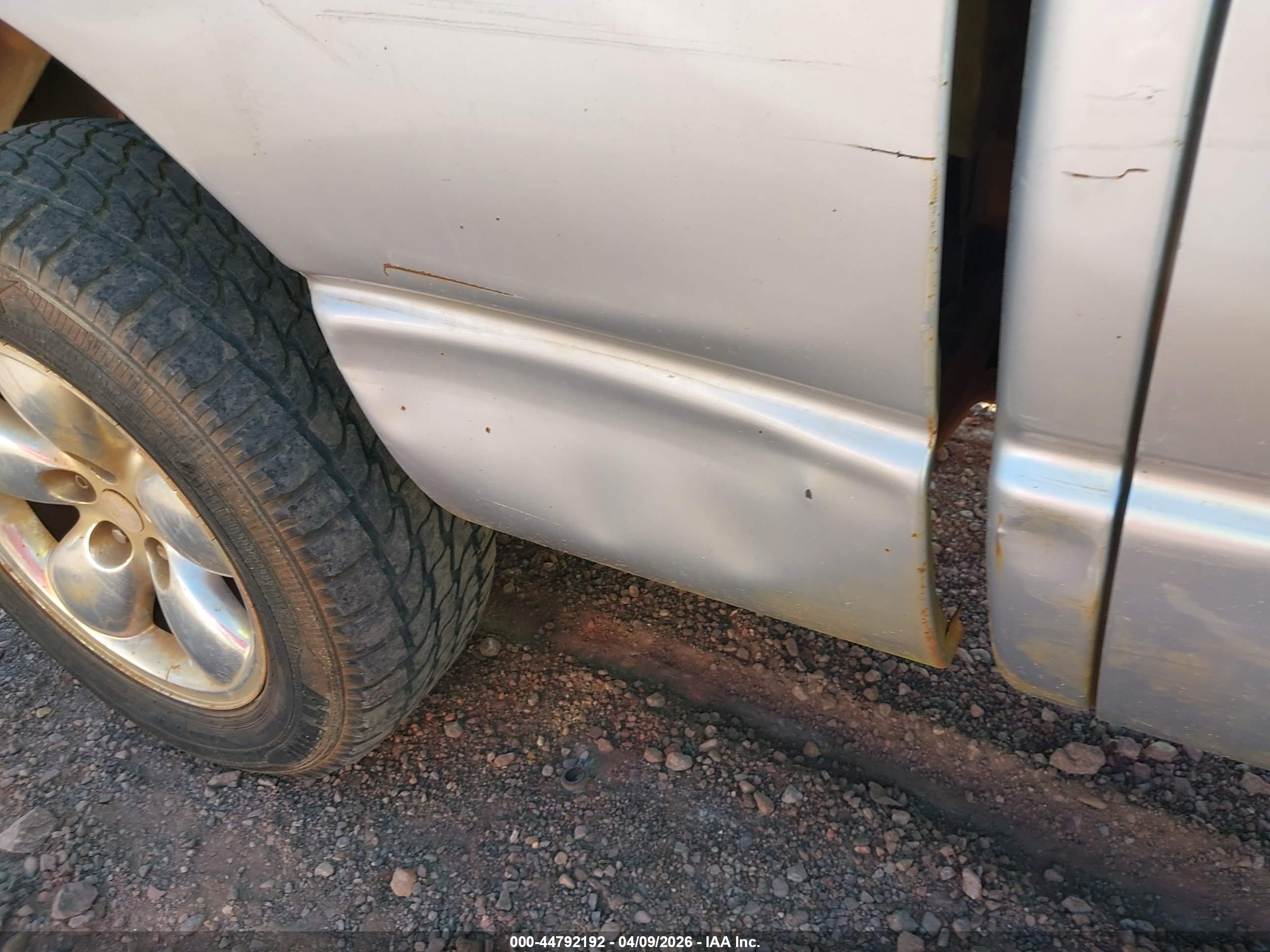 DODGE RAM image 6