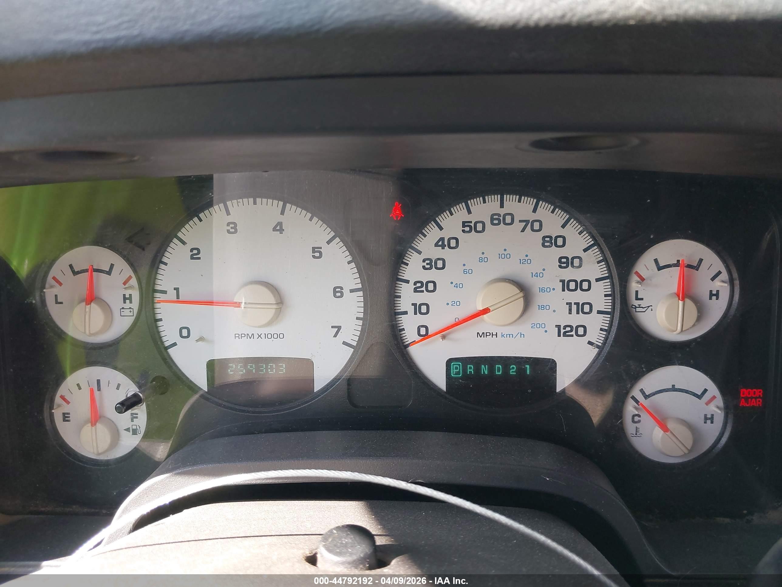 DODGE RAM image 7