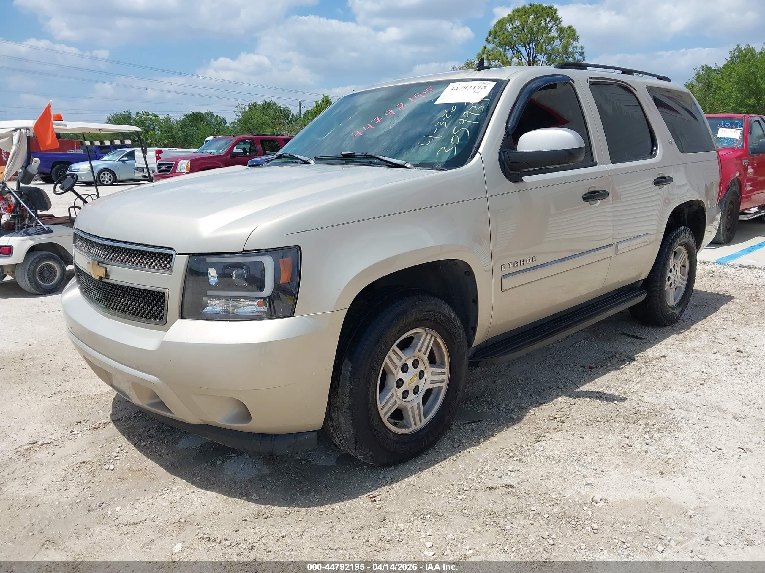 CHEVROLET TAHOE image 2
