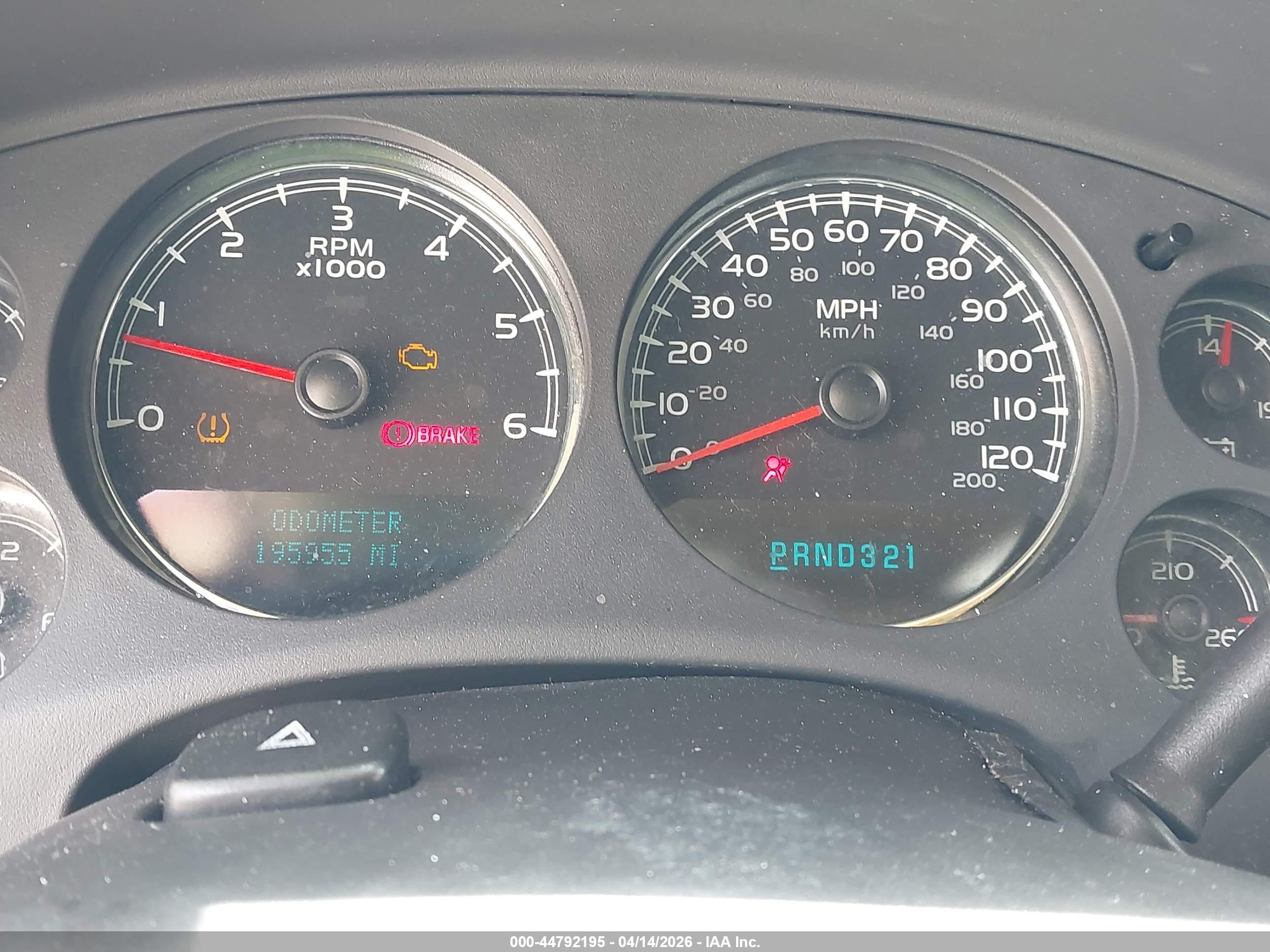 CHEVROLET TAHOE image 7