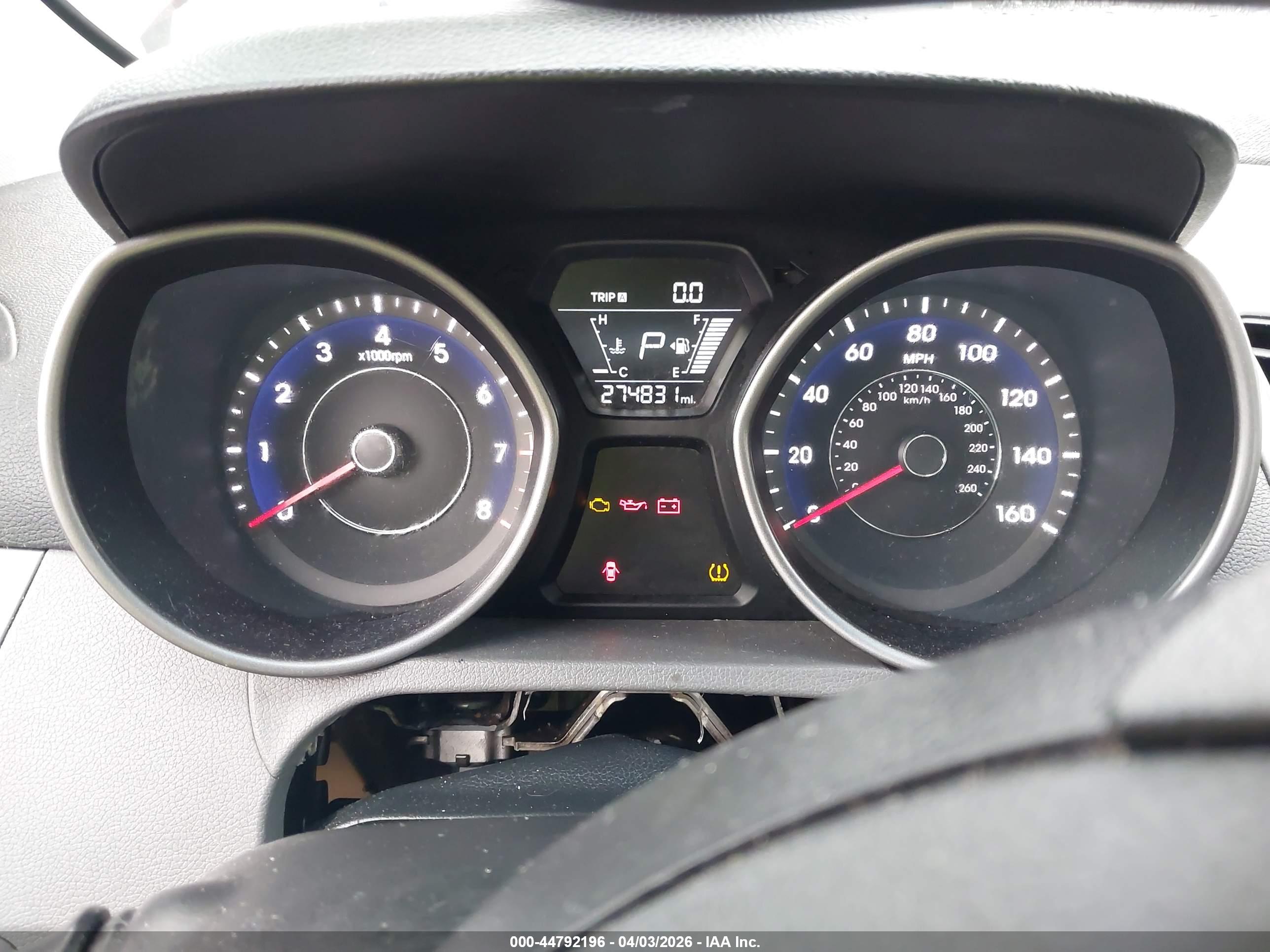 HYUNDAI ELANTRA image 7