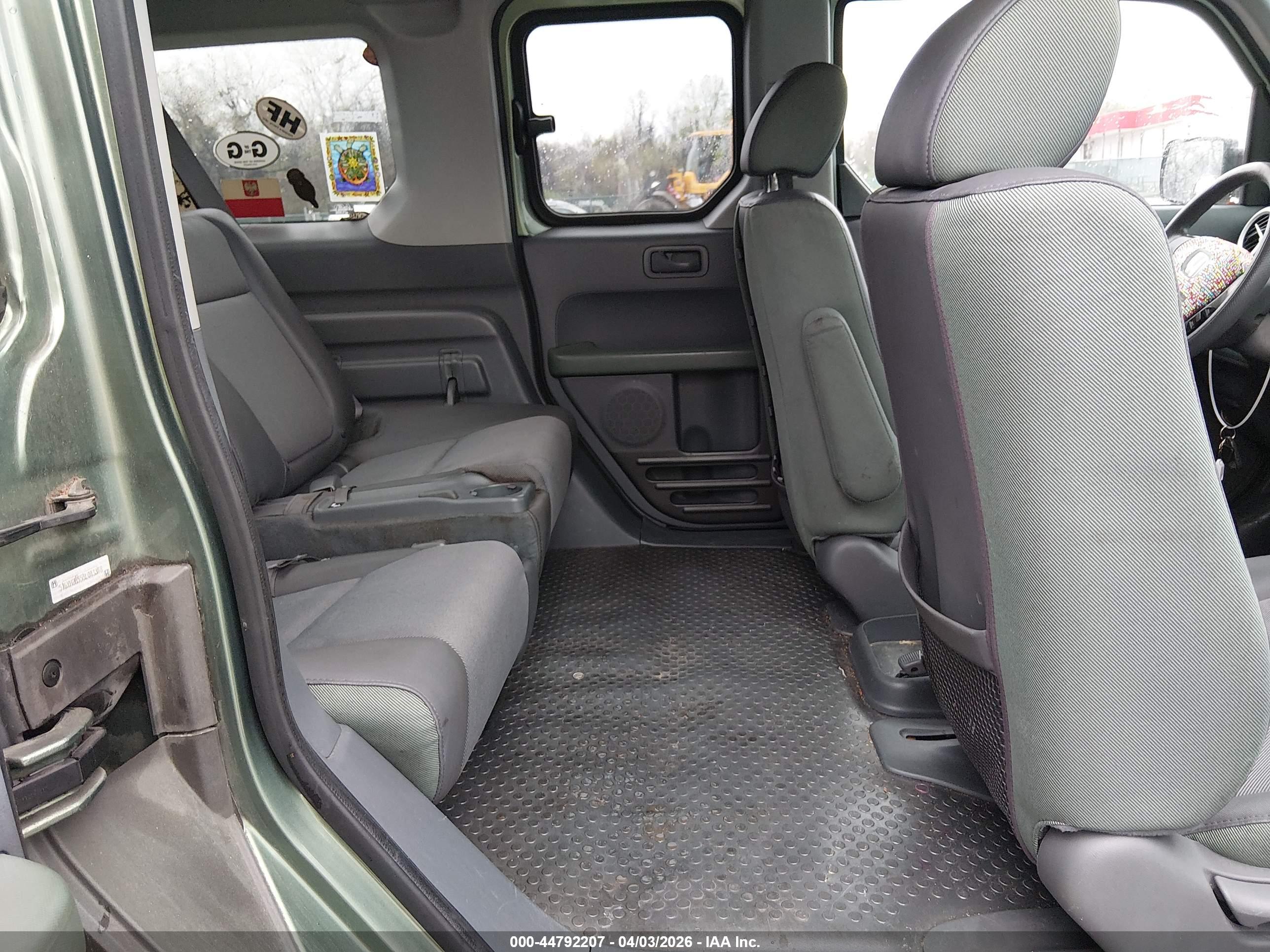HONDA ELEMENT image 8