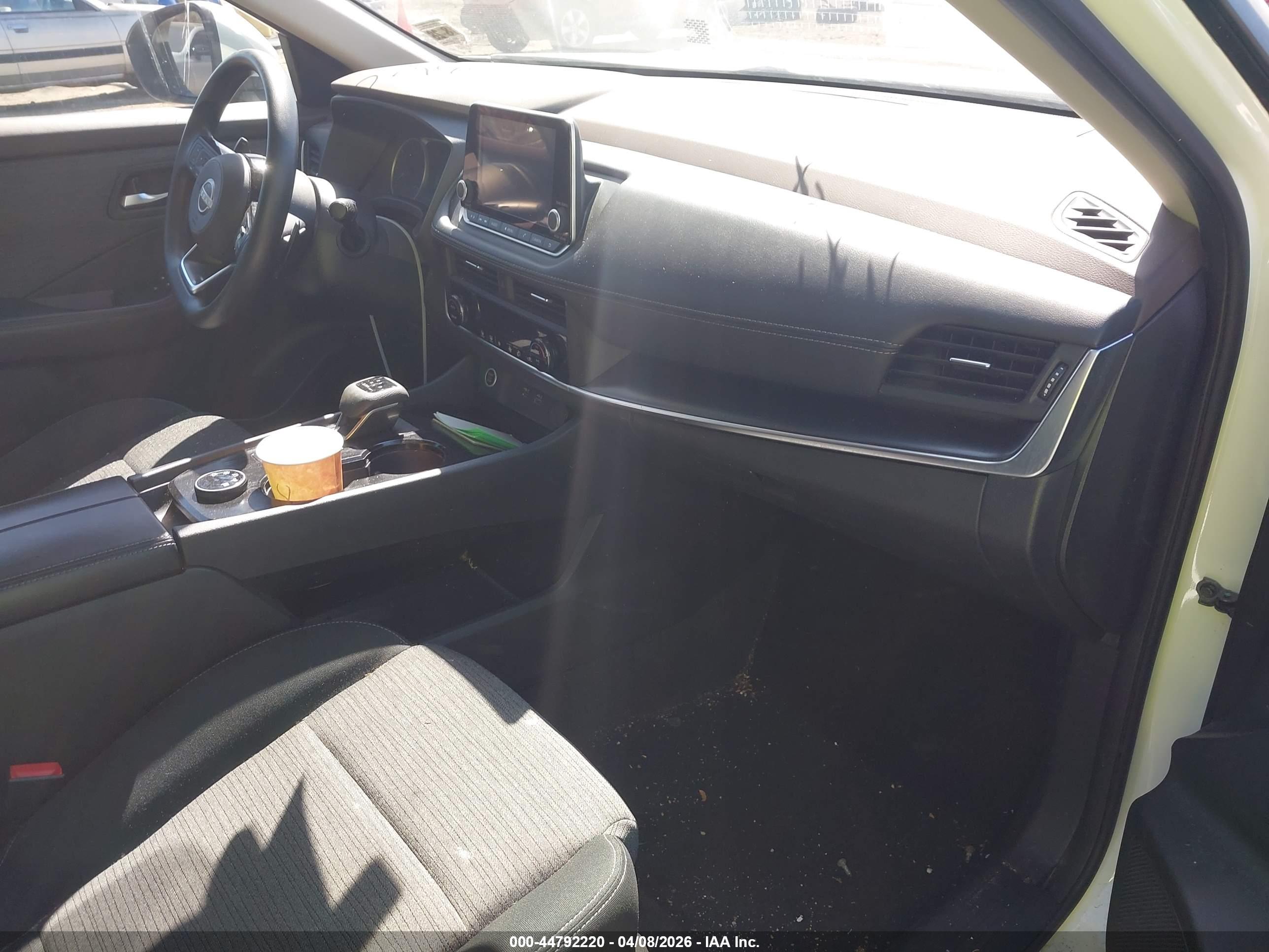 NISSAN ROGUE image 5