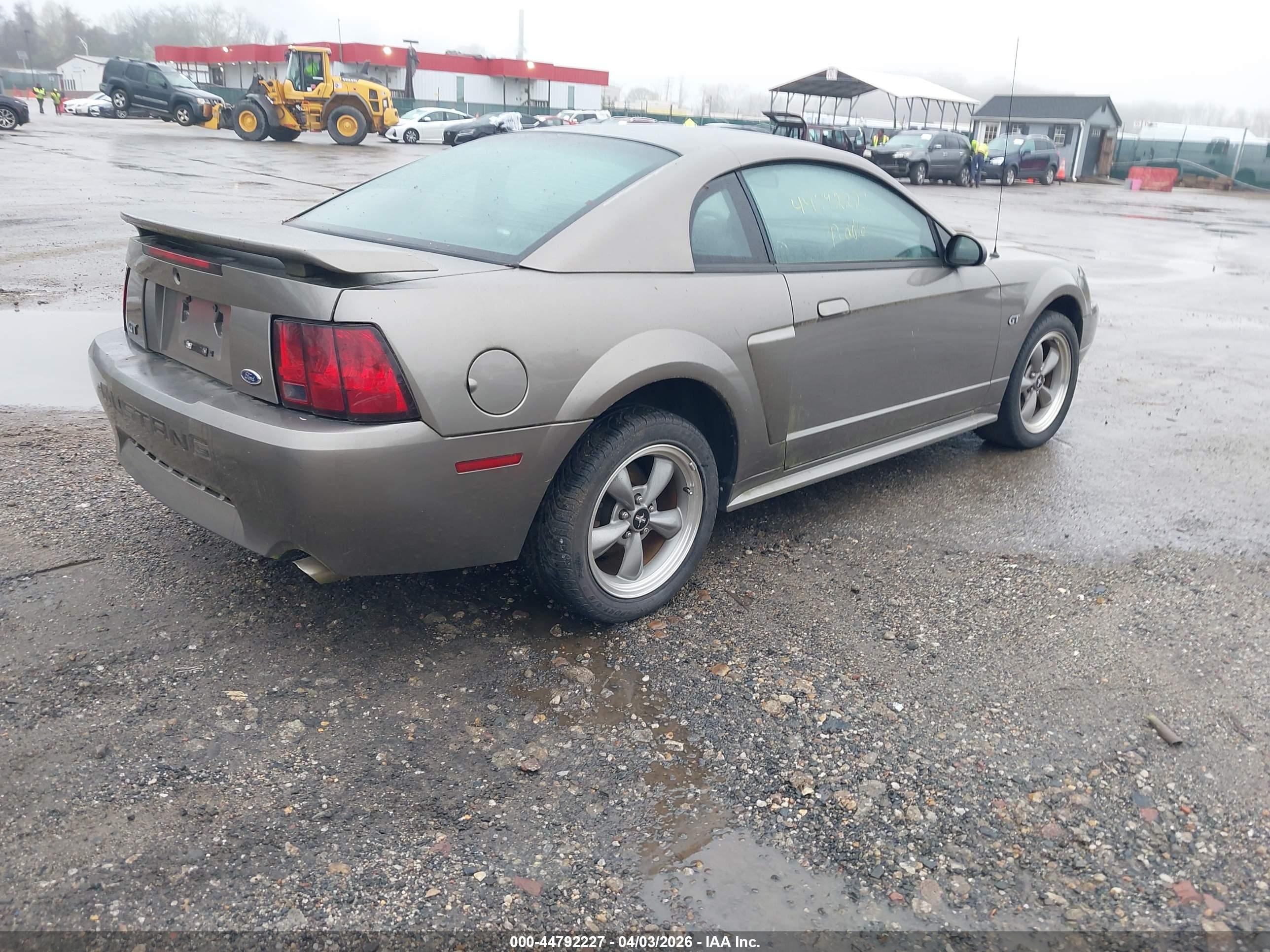 FORD MUSTANG image 4