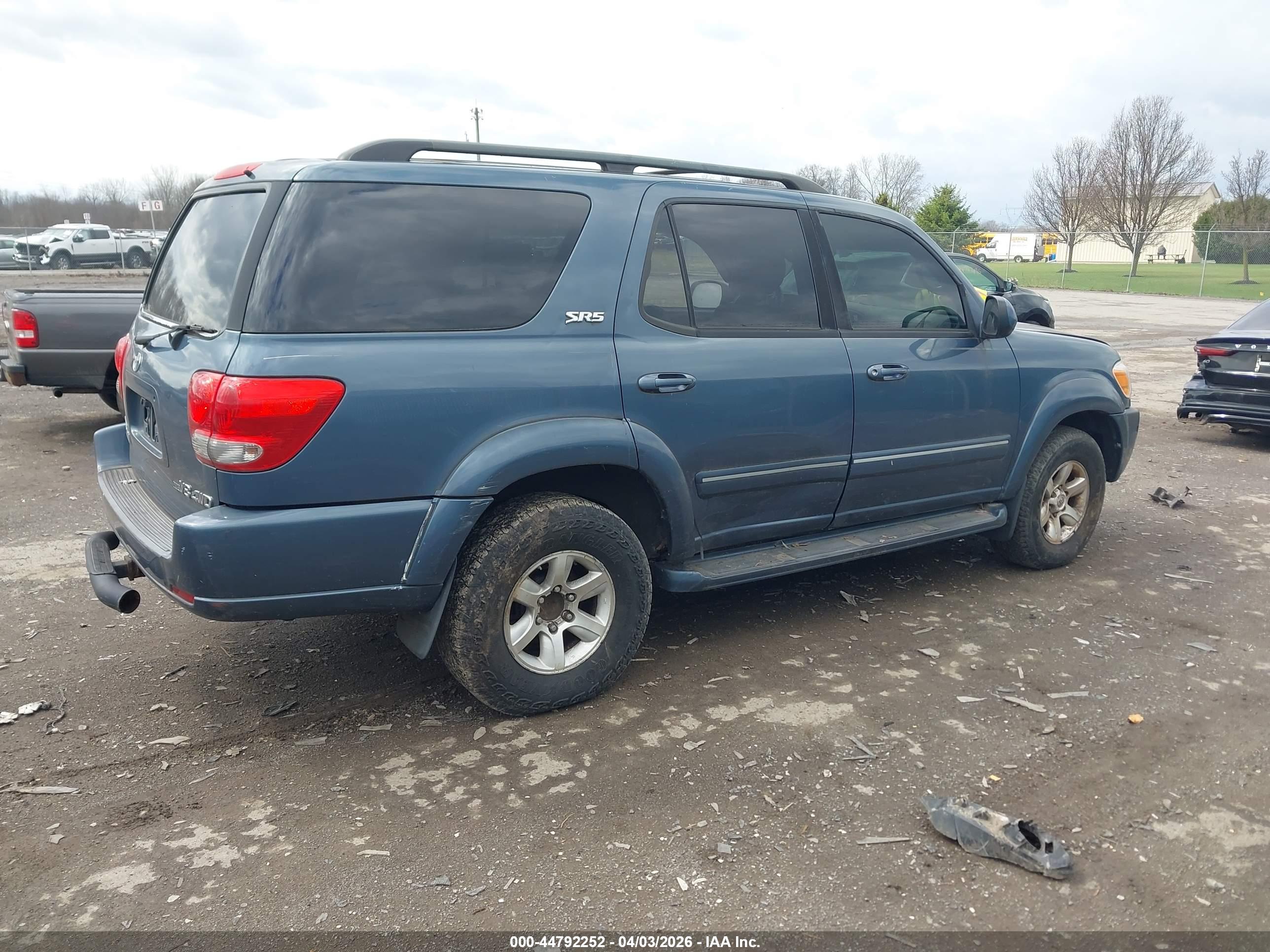 TOYOTA SEQUOIA image 4