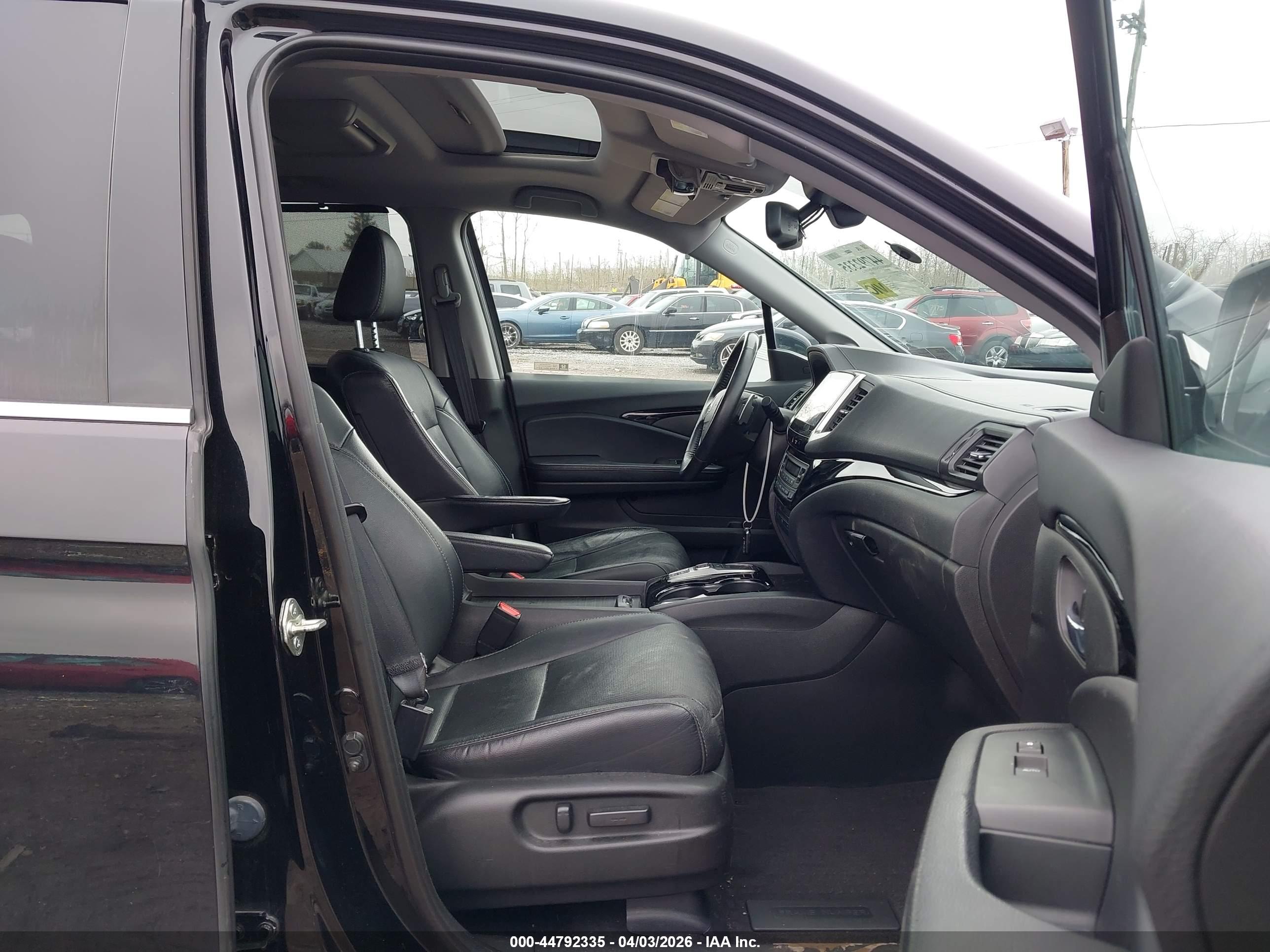 HONDA PILOT image 5