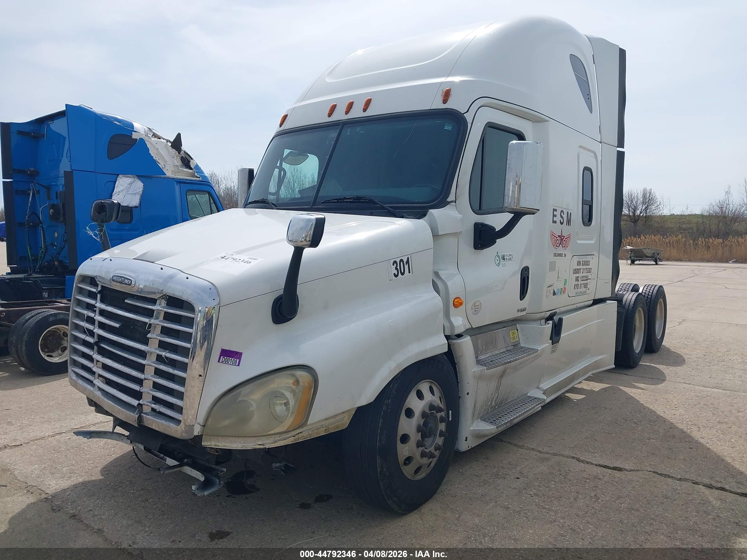 FREIGHTLINER CASCADIA image 2