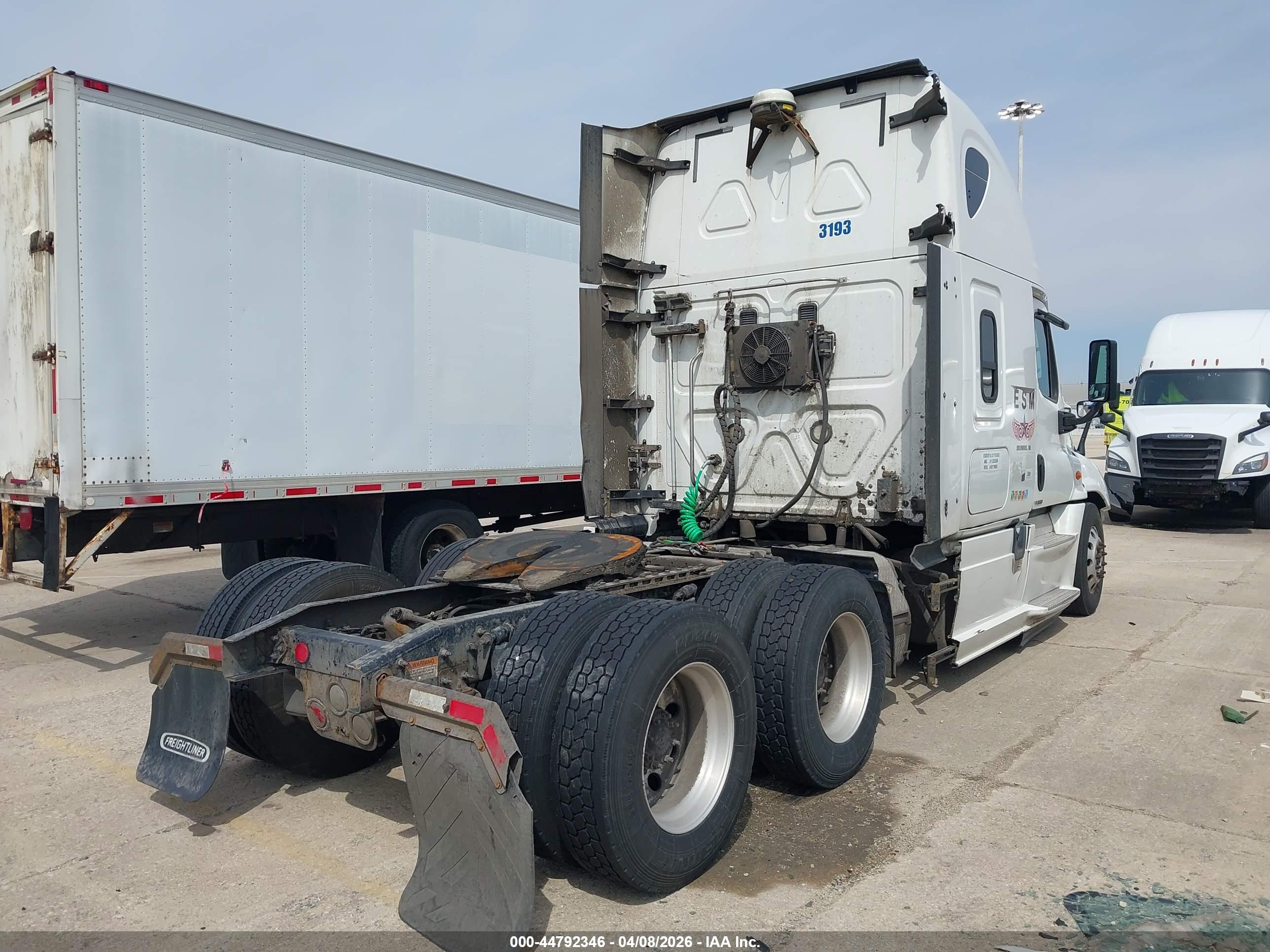 FREIGHTLINER CASCADIA image 4