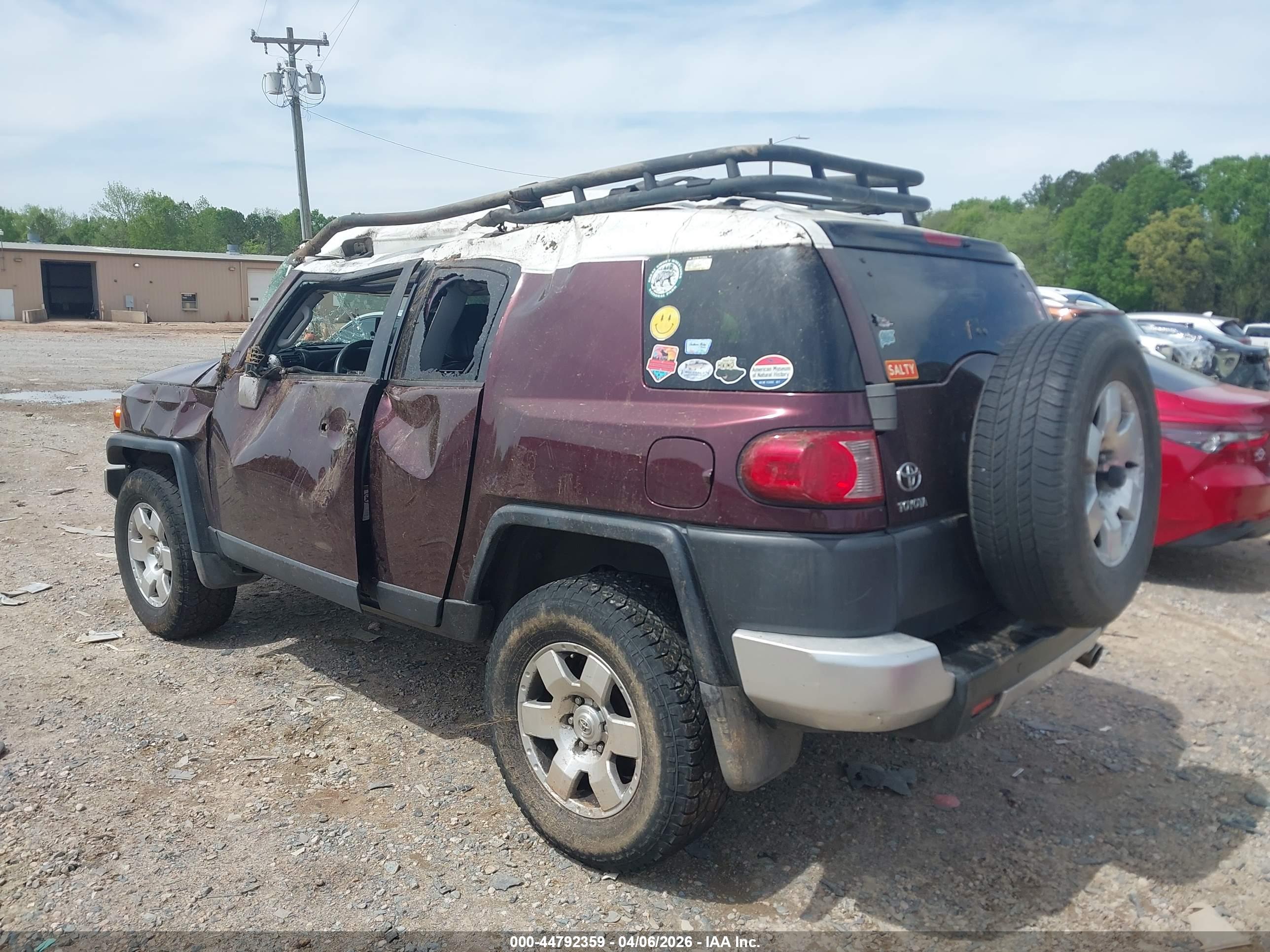 TOYOTA FJ image 3