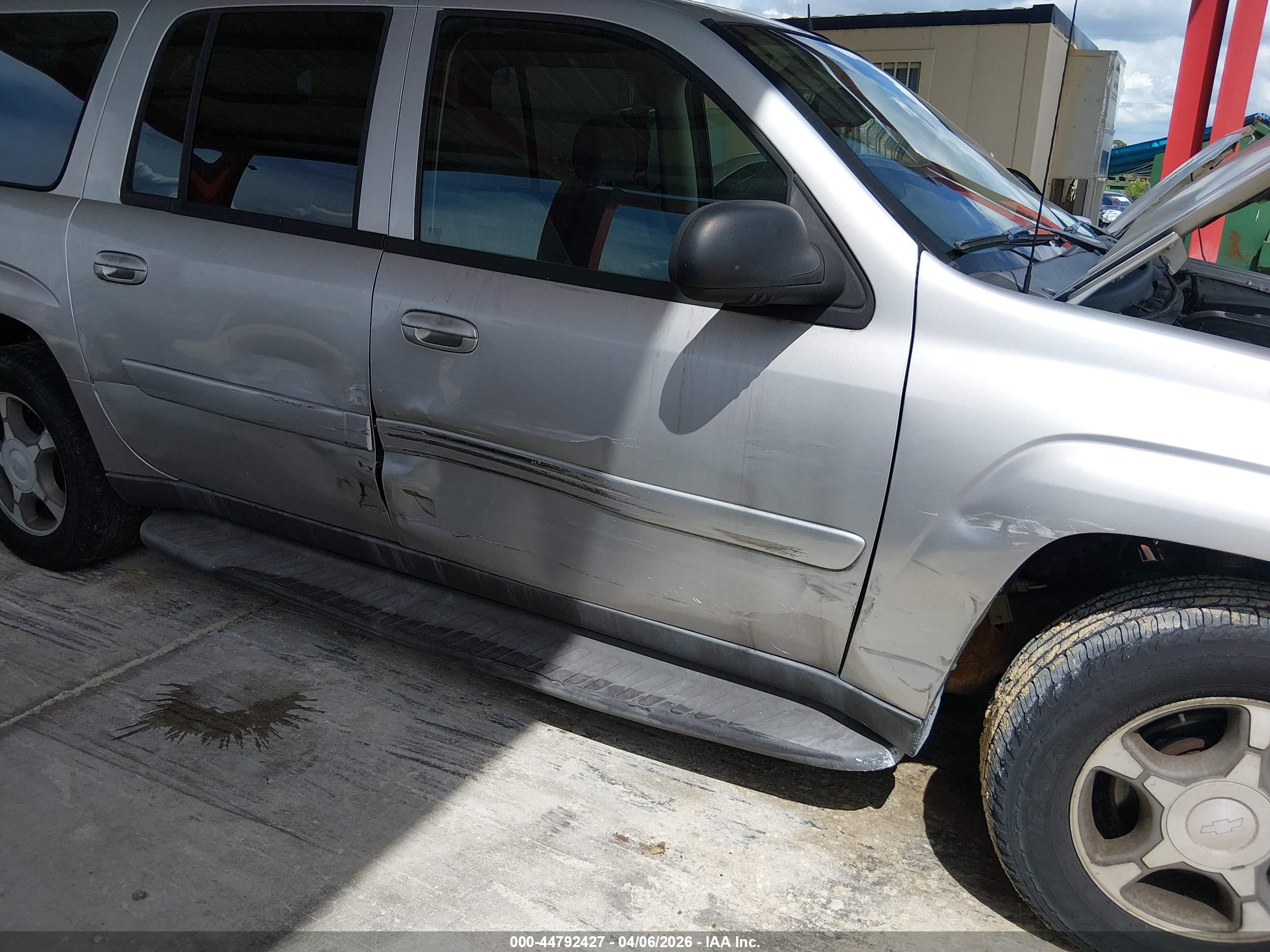 CHEVROLET TRAILBLAZER image 6
