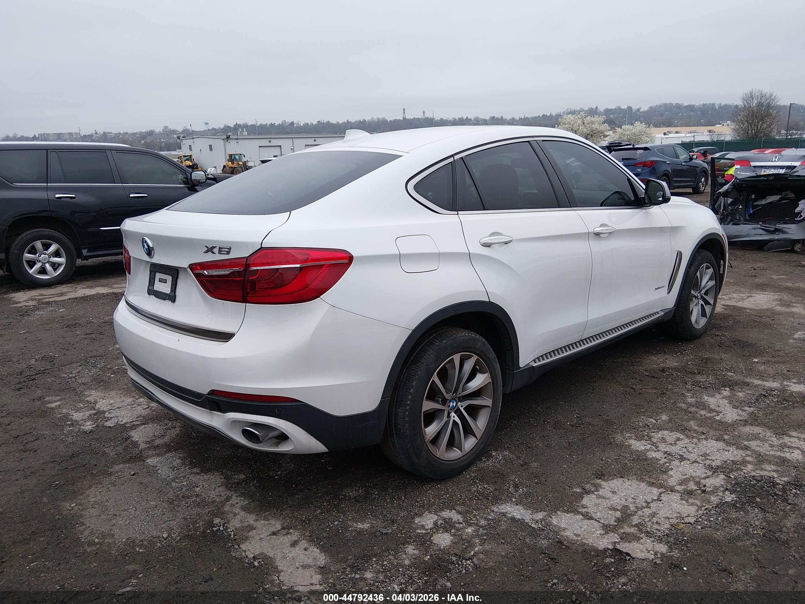 BMW X6 image 4