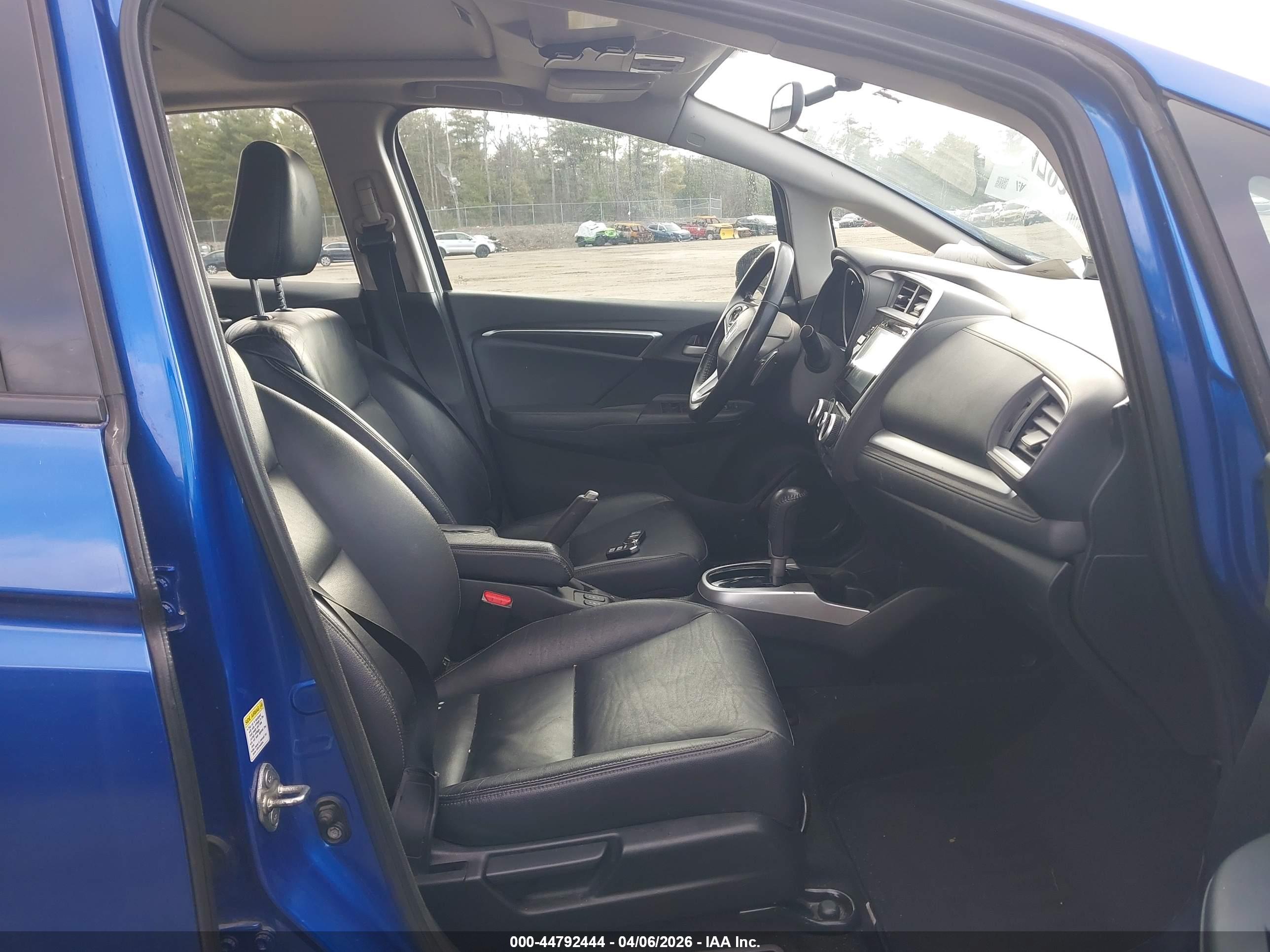 HONDA FIT image 5