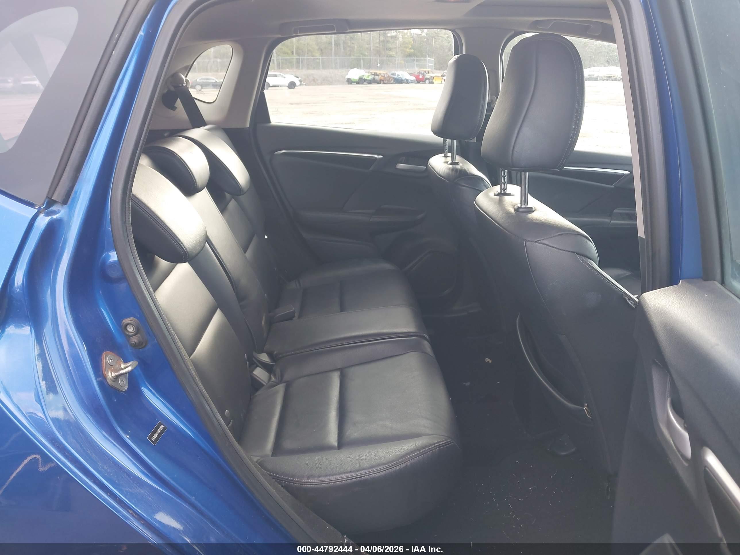 HONDA FIT image 8