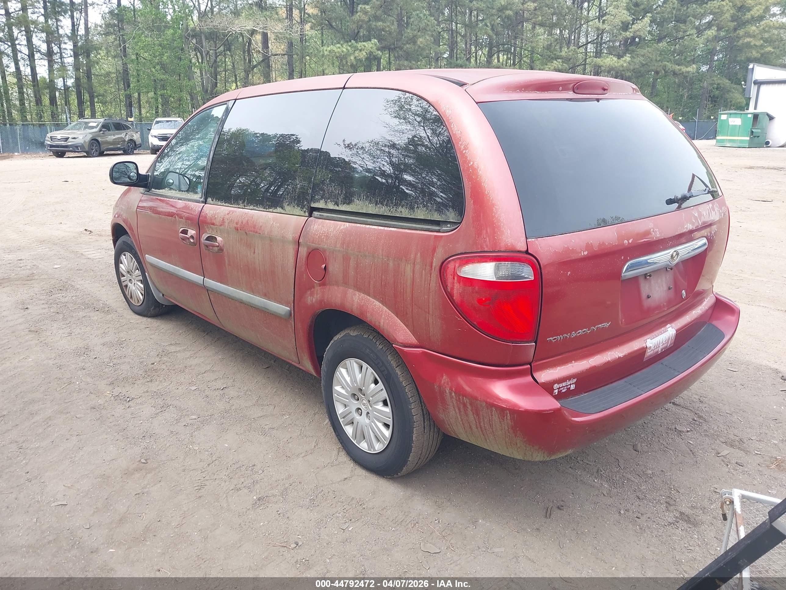 CHRYSLER TOWN image 3