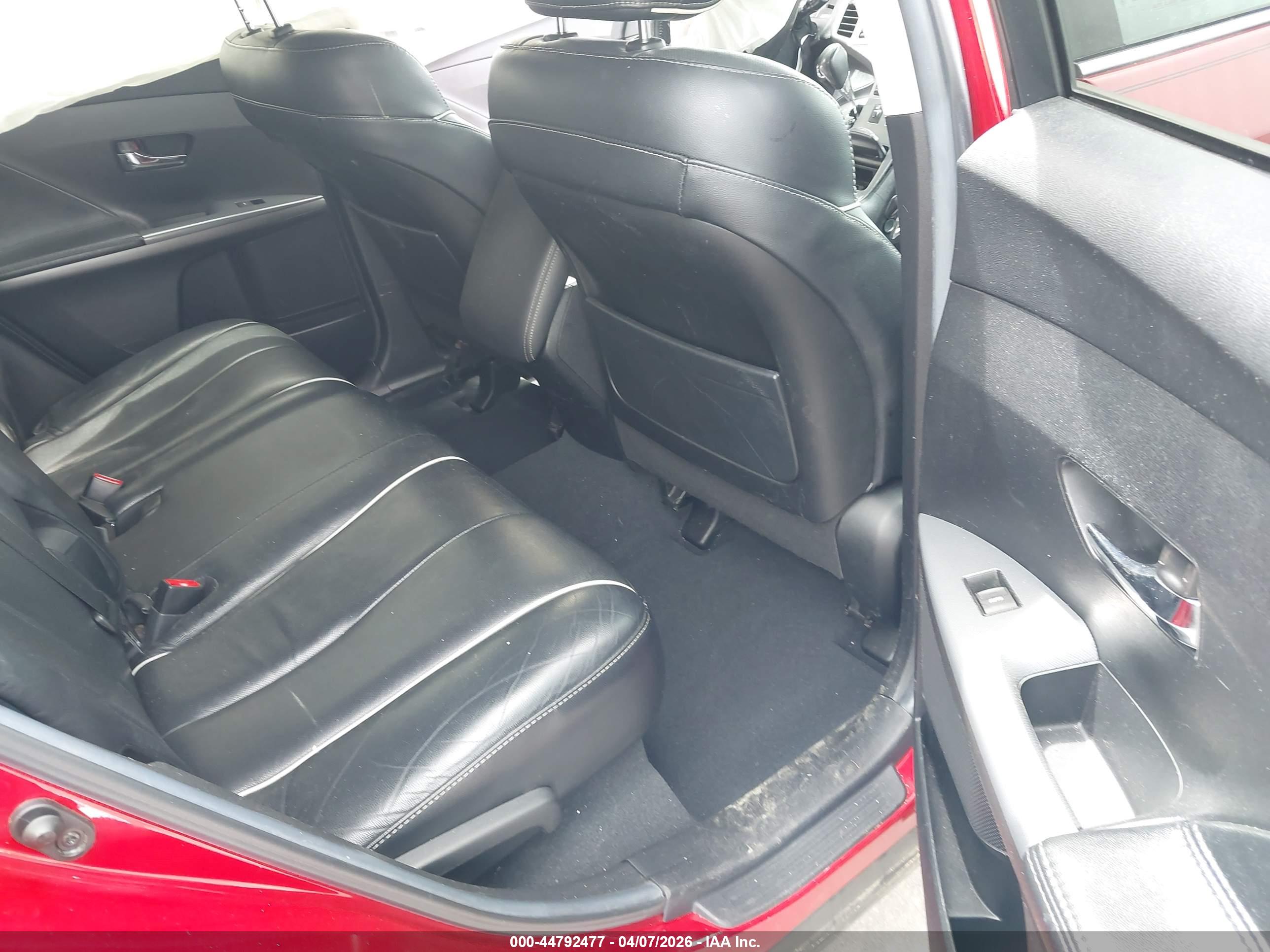 TOYOTA VENZA image 8