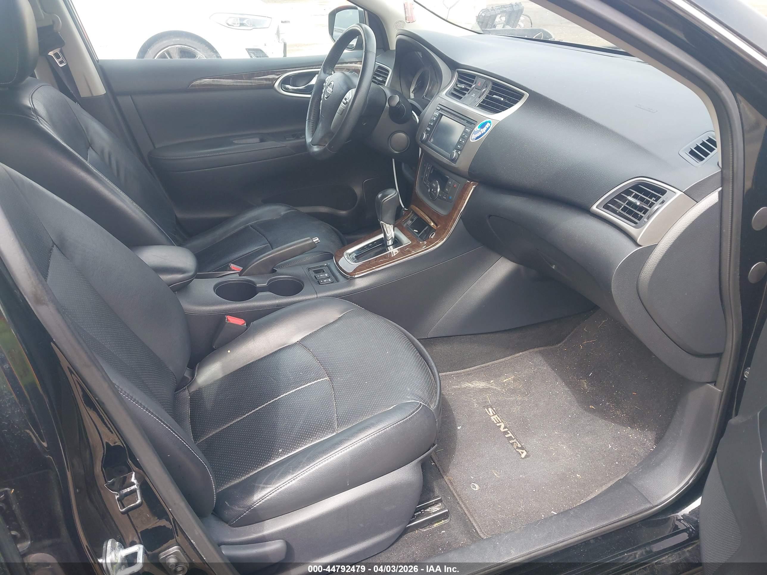 NISSAN SENTRA image 5