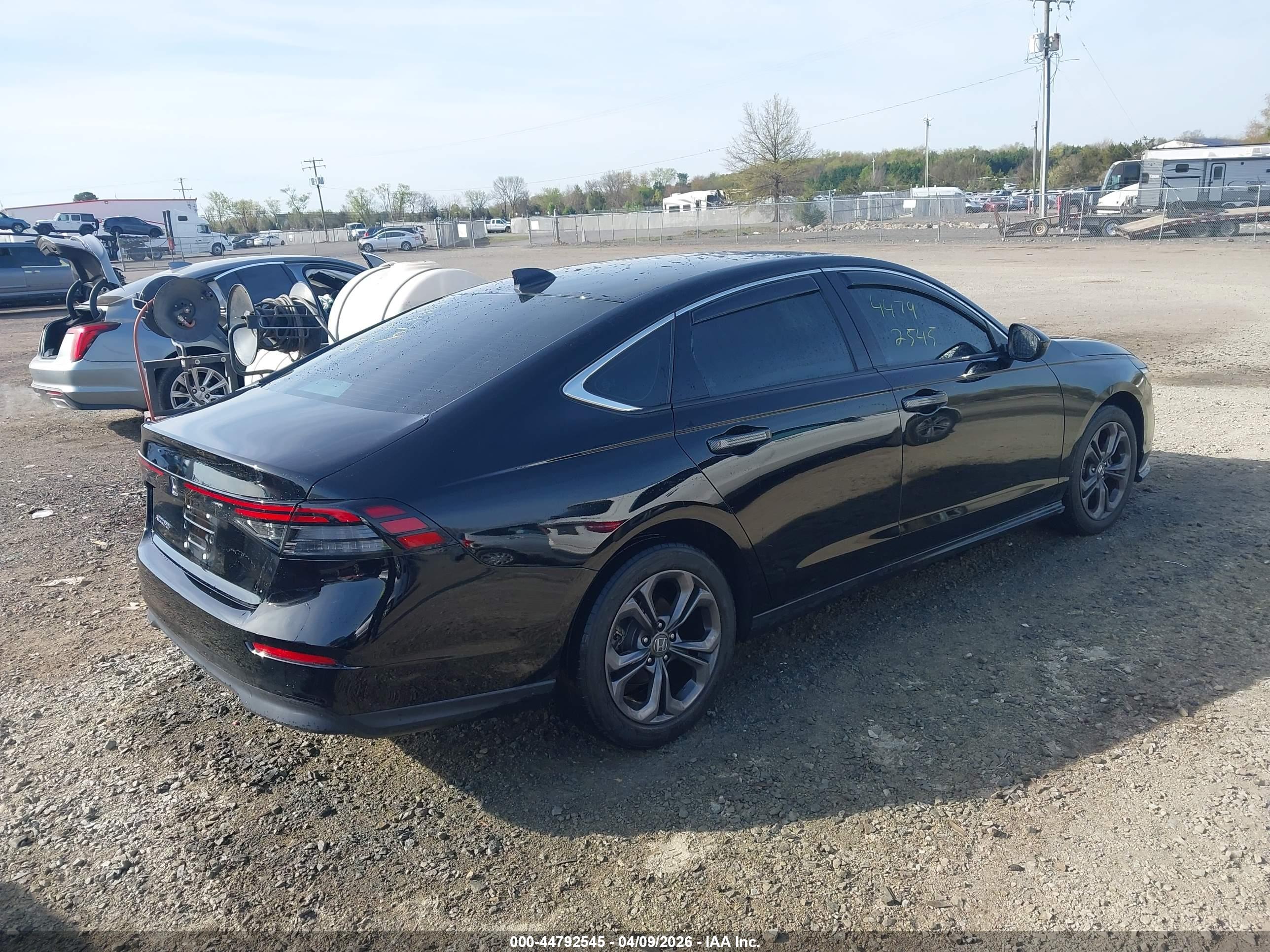 HONDA ACCORD image 4