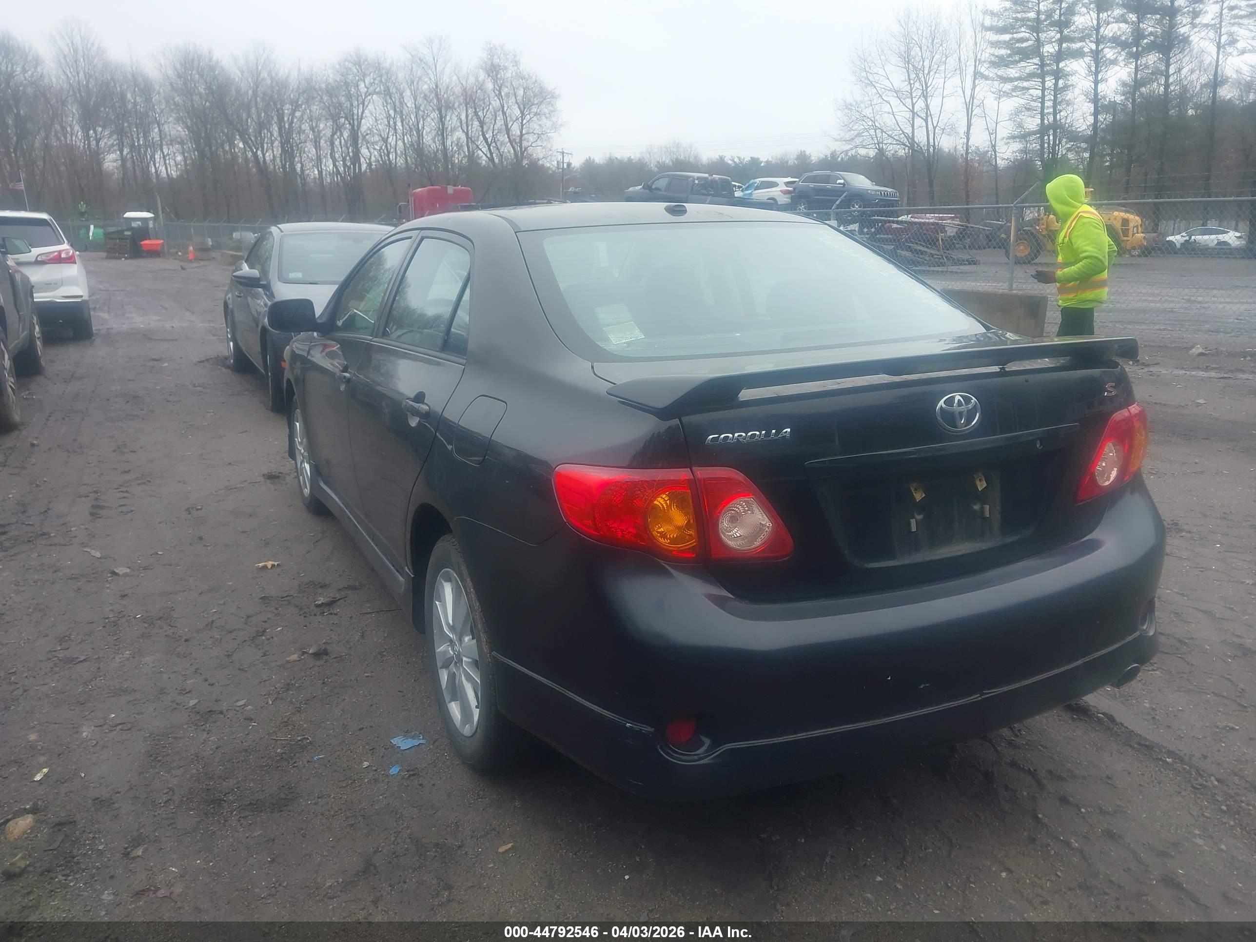 TOYOTA COROLLA image 3
