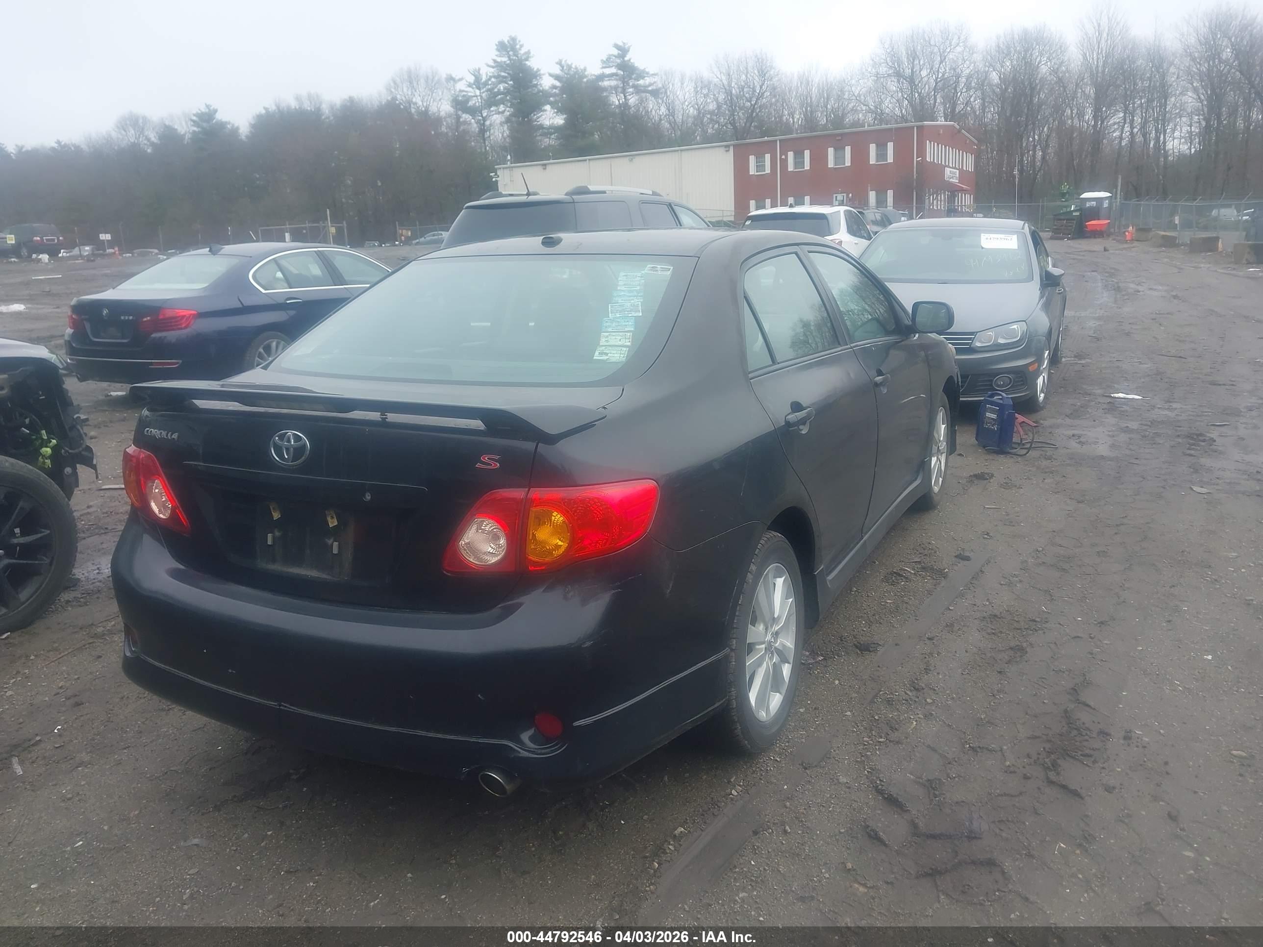 TOYOTA COROLLA image 4