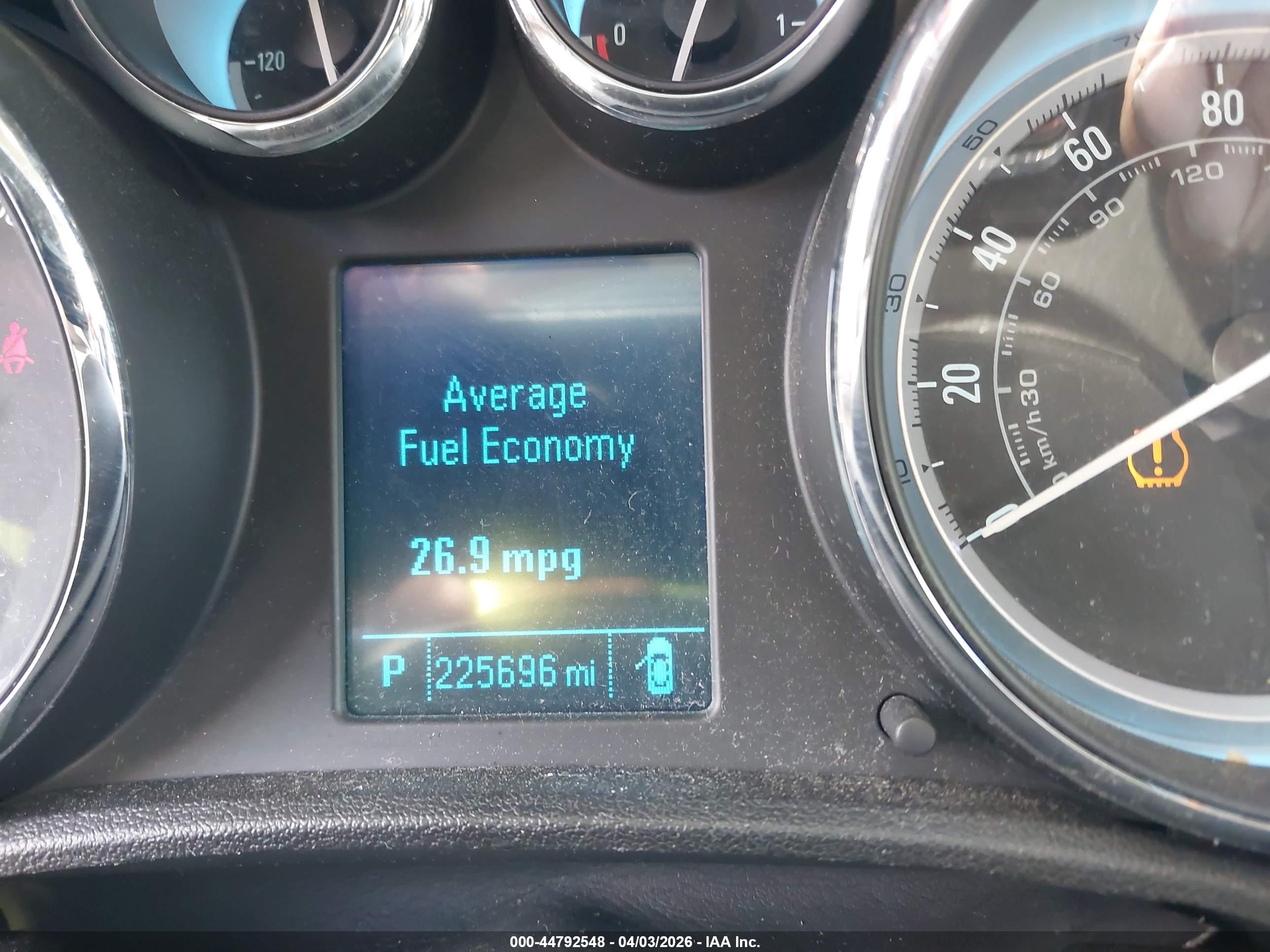 BUICK VERANO image 7