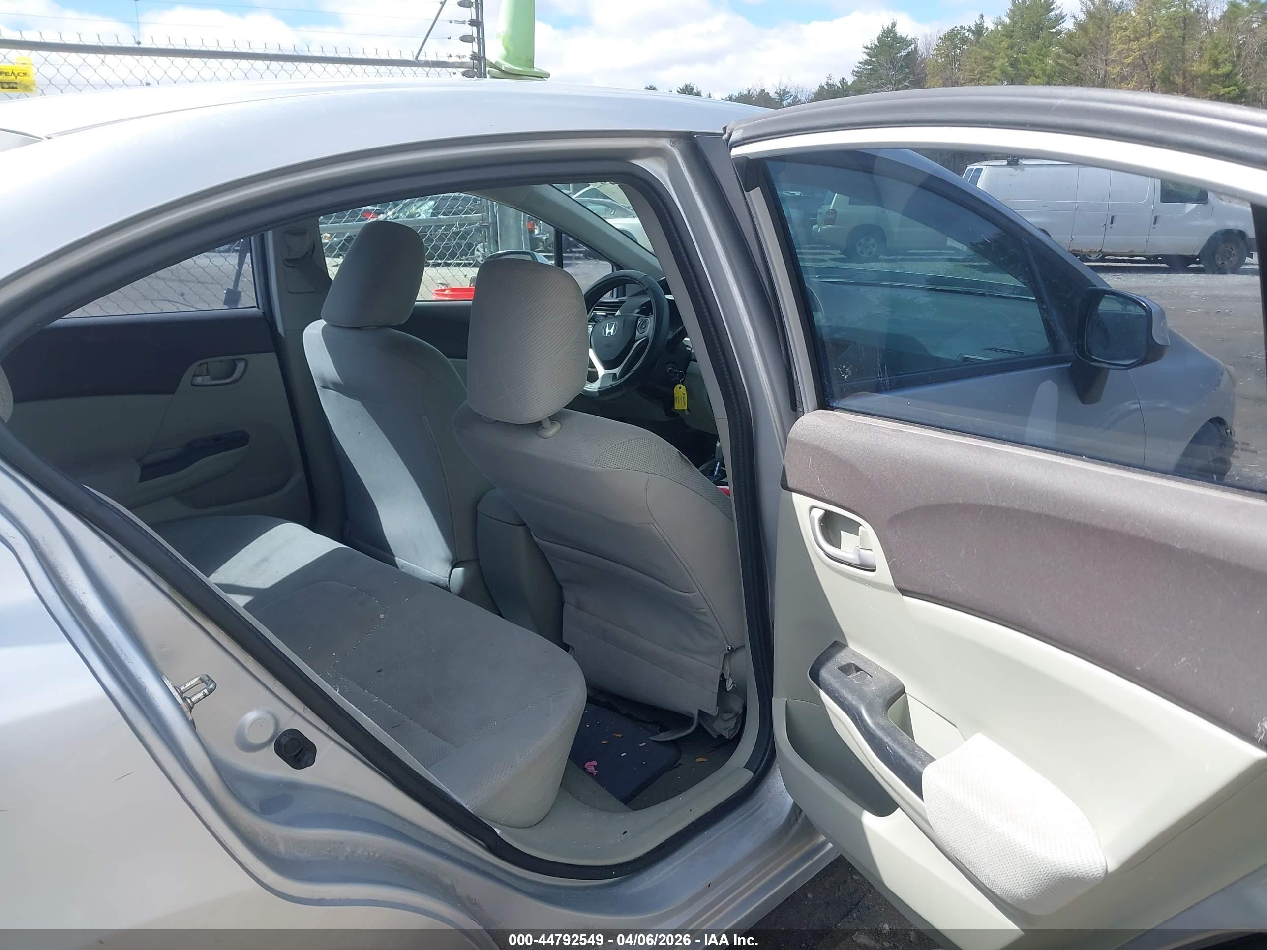 HONDA CIVIC image 8