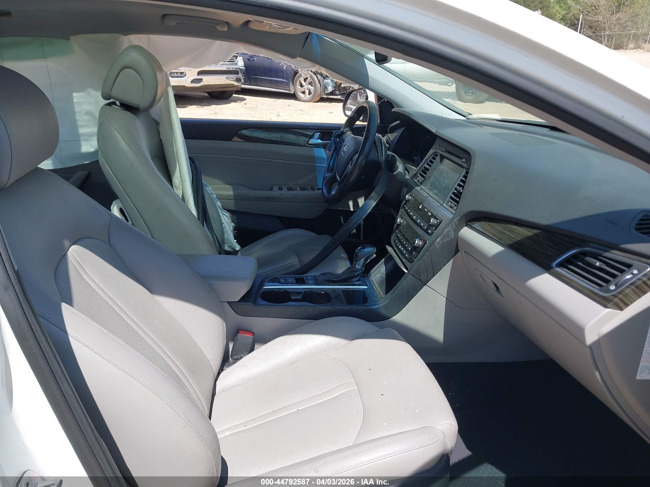 HYUNDAI SONATA image 5