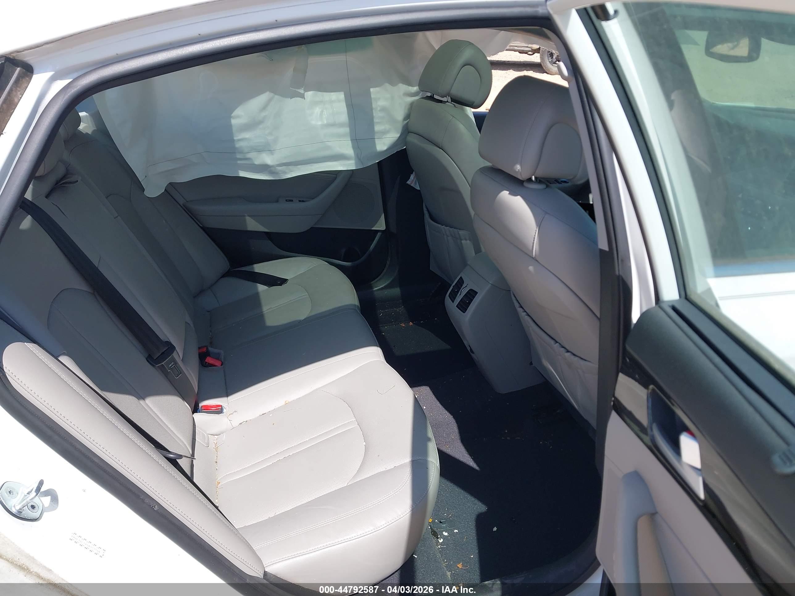 HYUNDAI SONATA image 8