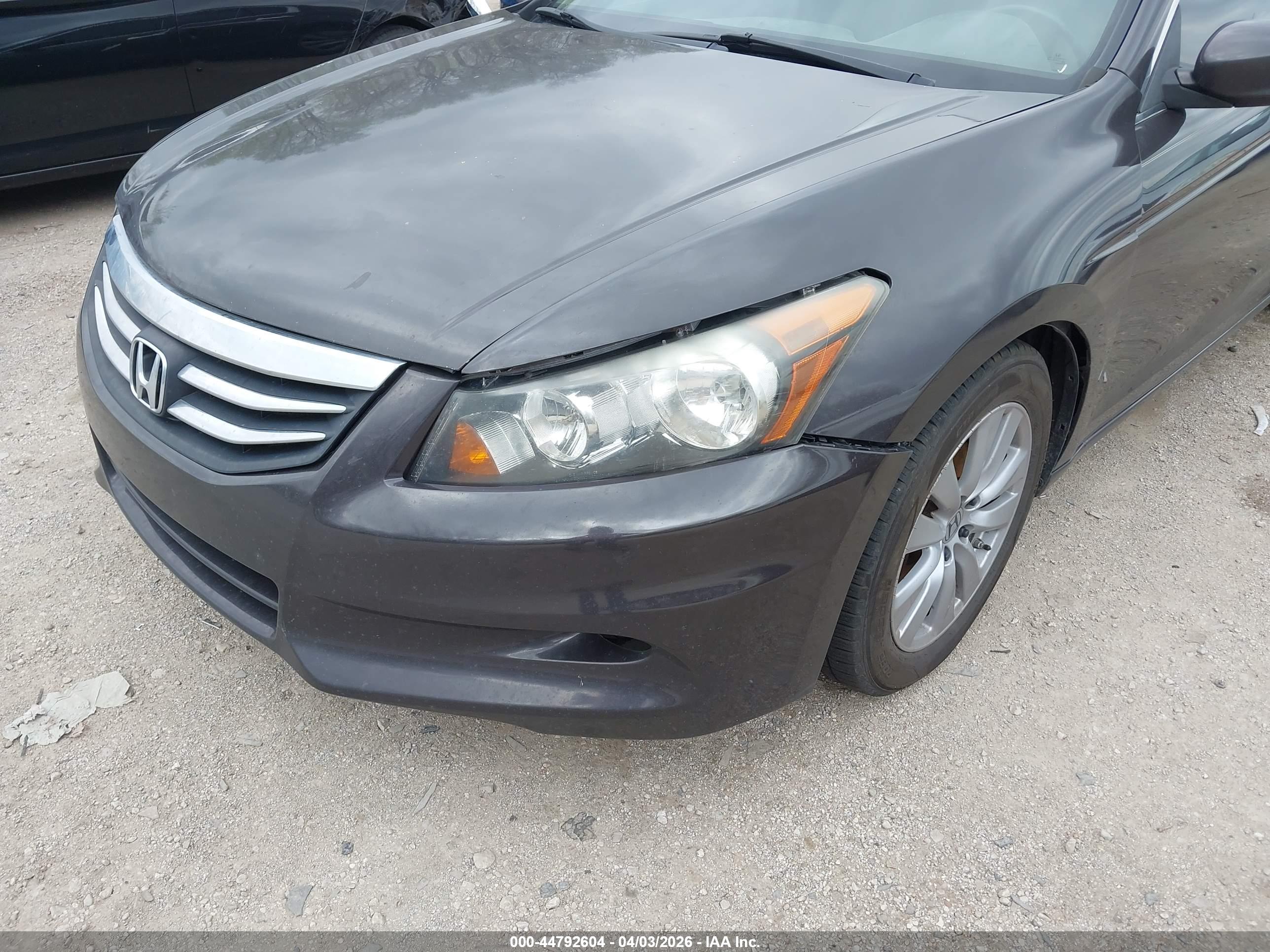 HONDA ACCORD image 6