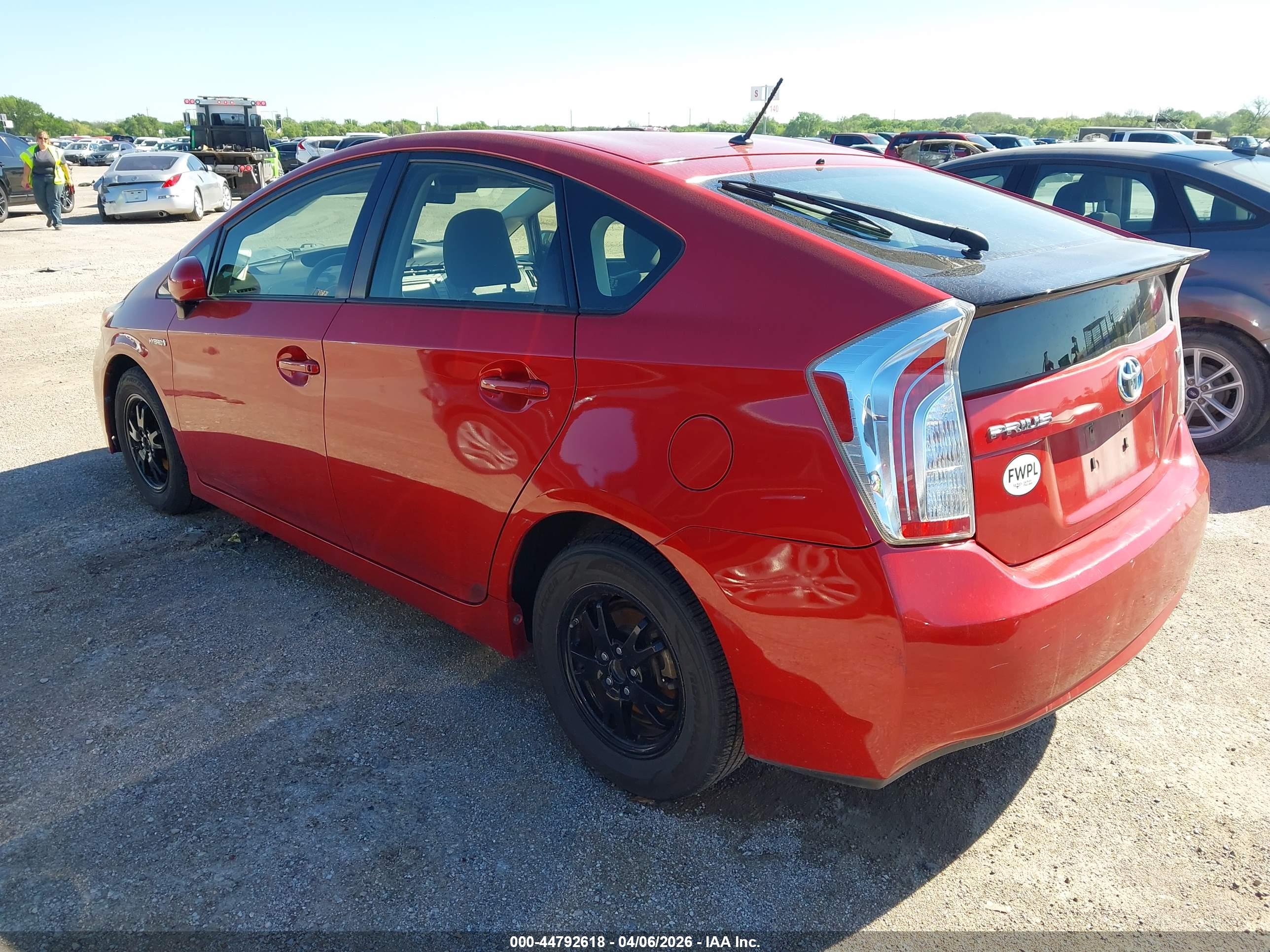TOYOTA PRIUS image 3