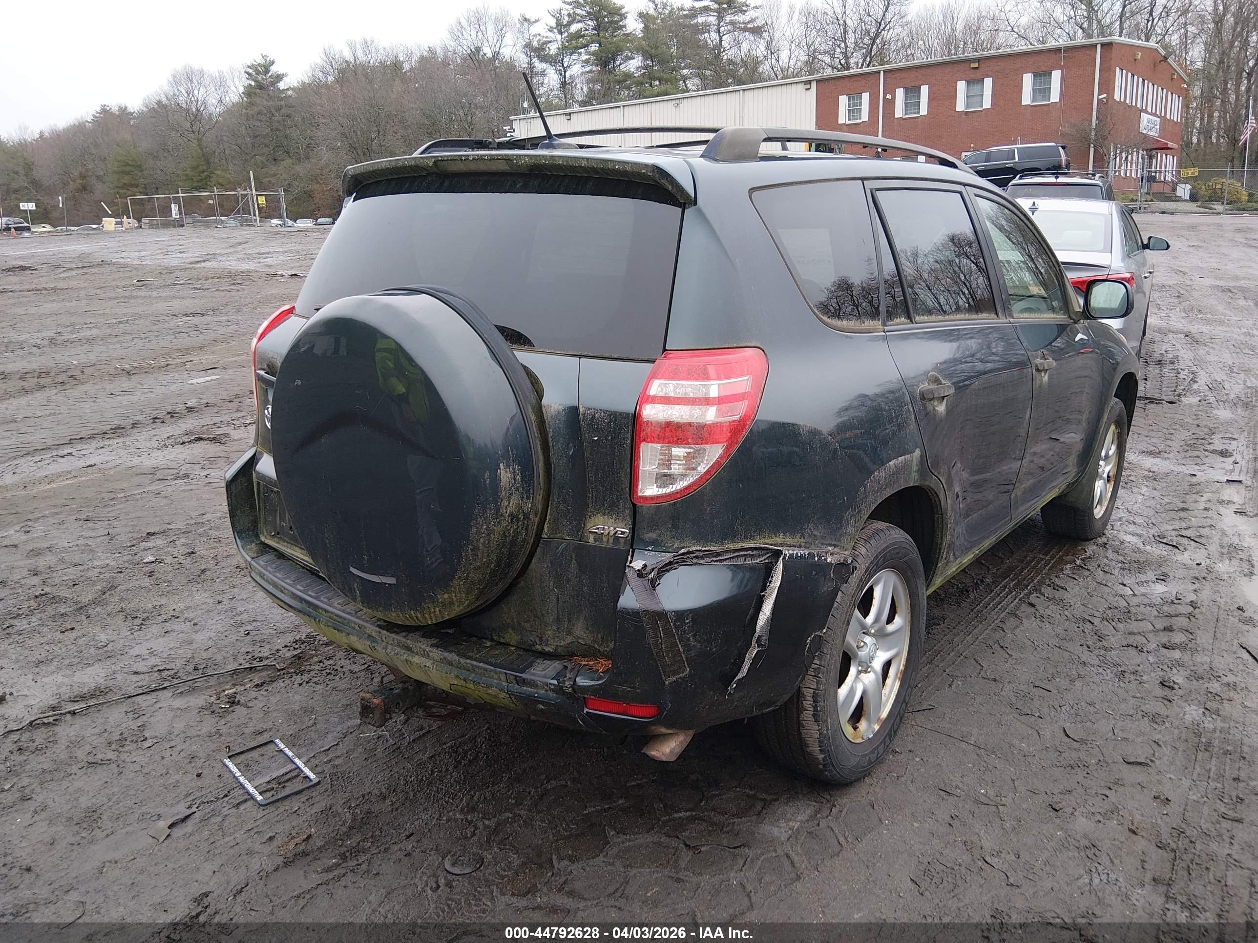 TOYOTA RAV4 image 4