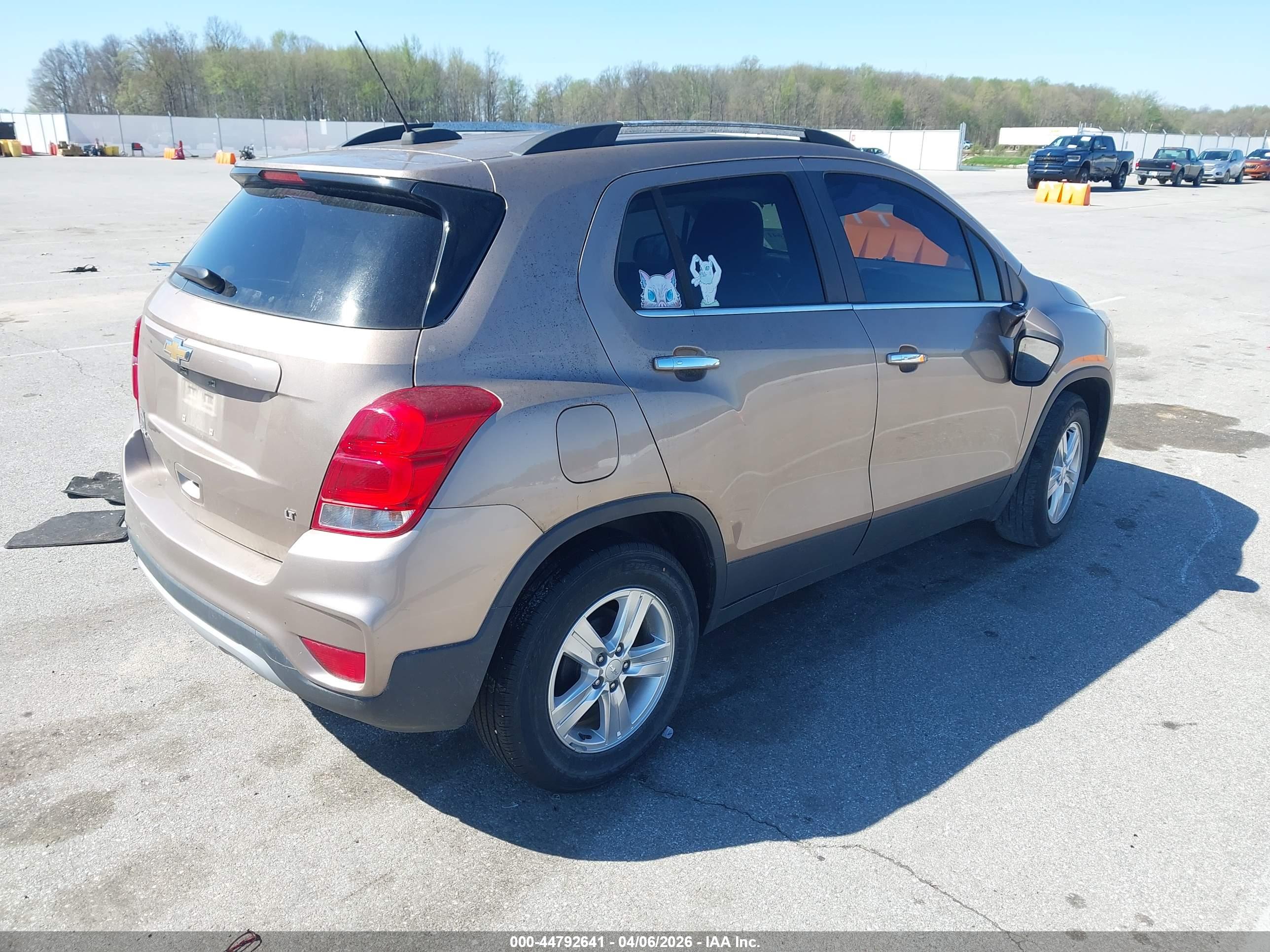 CHEVROLET TRAX image 4