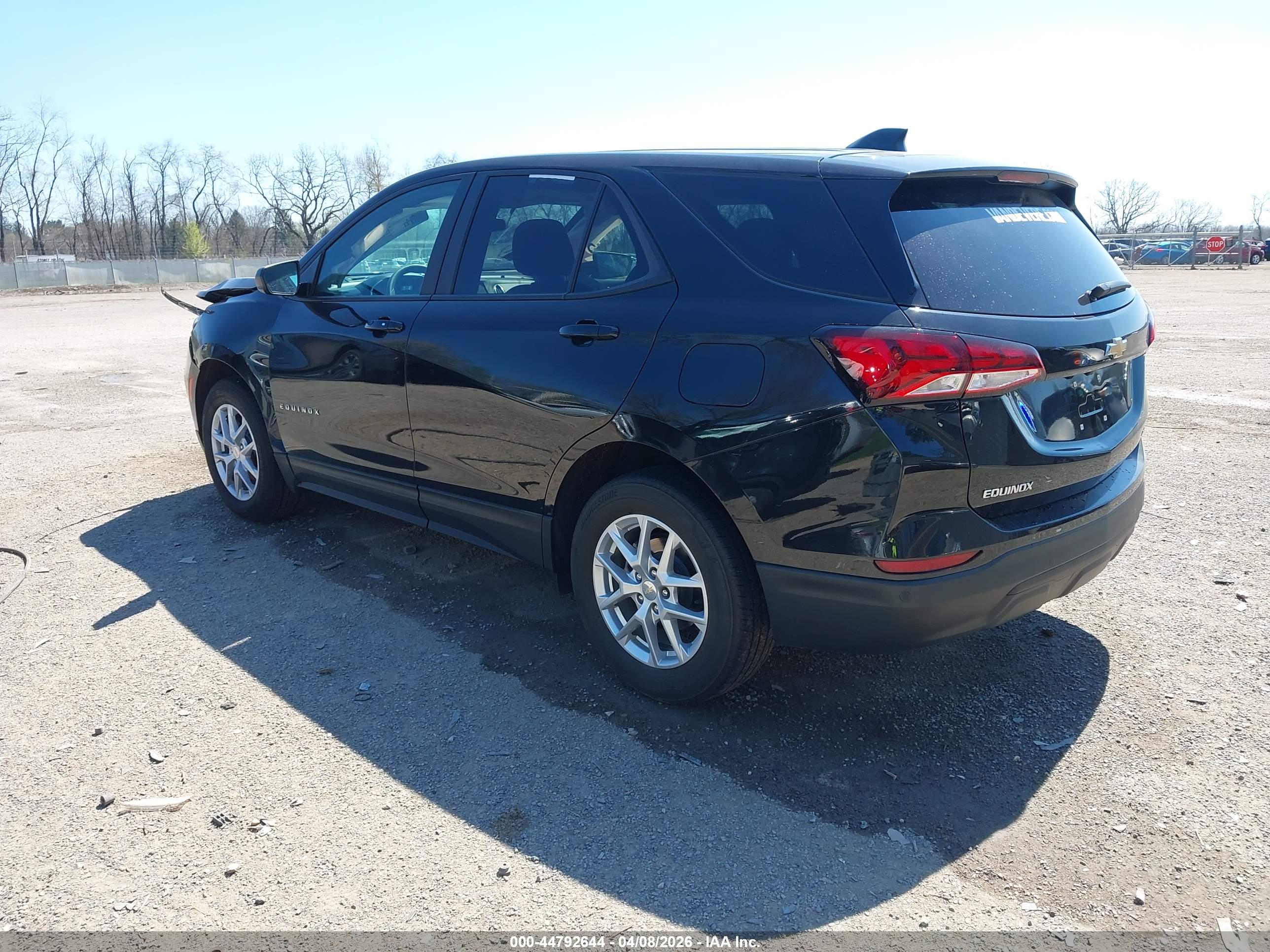 CHEVROLET EQUINOX image 3
