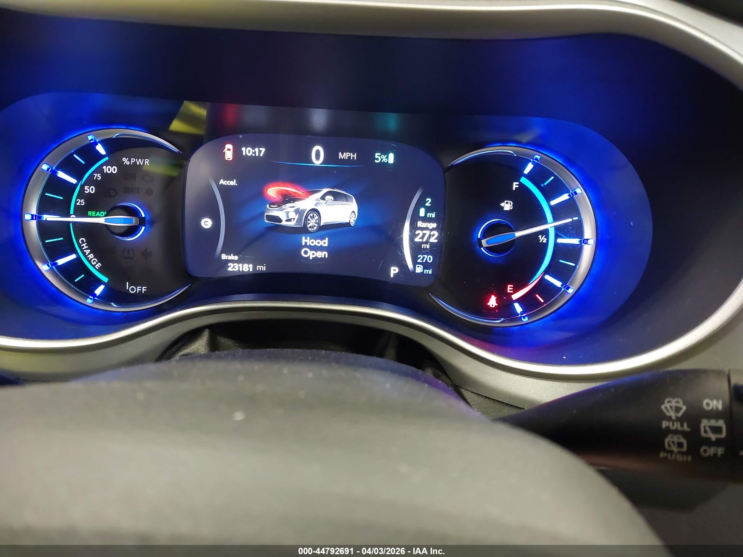 CHRYSLER PACIFICA image 7