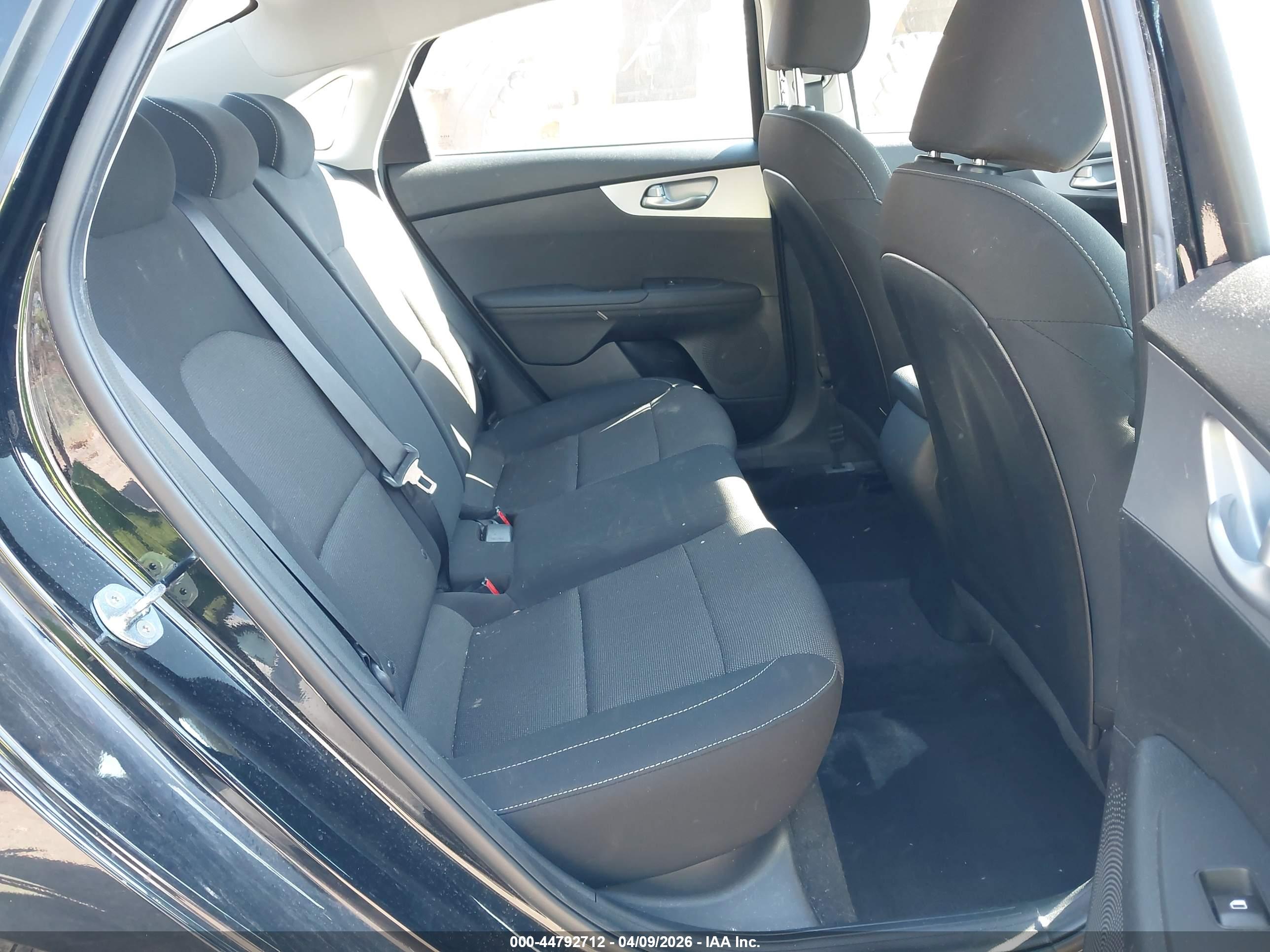 KIA FORTE image 8