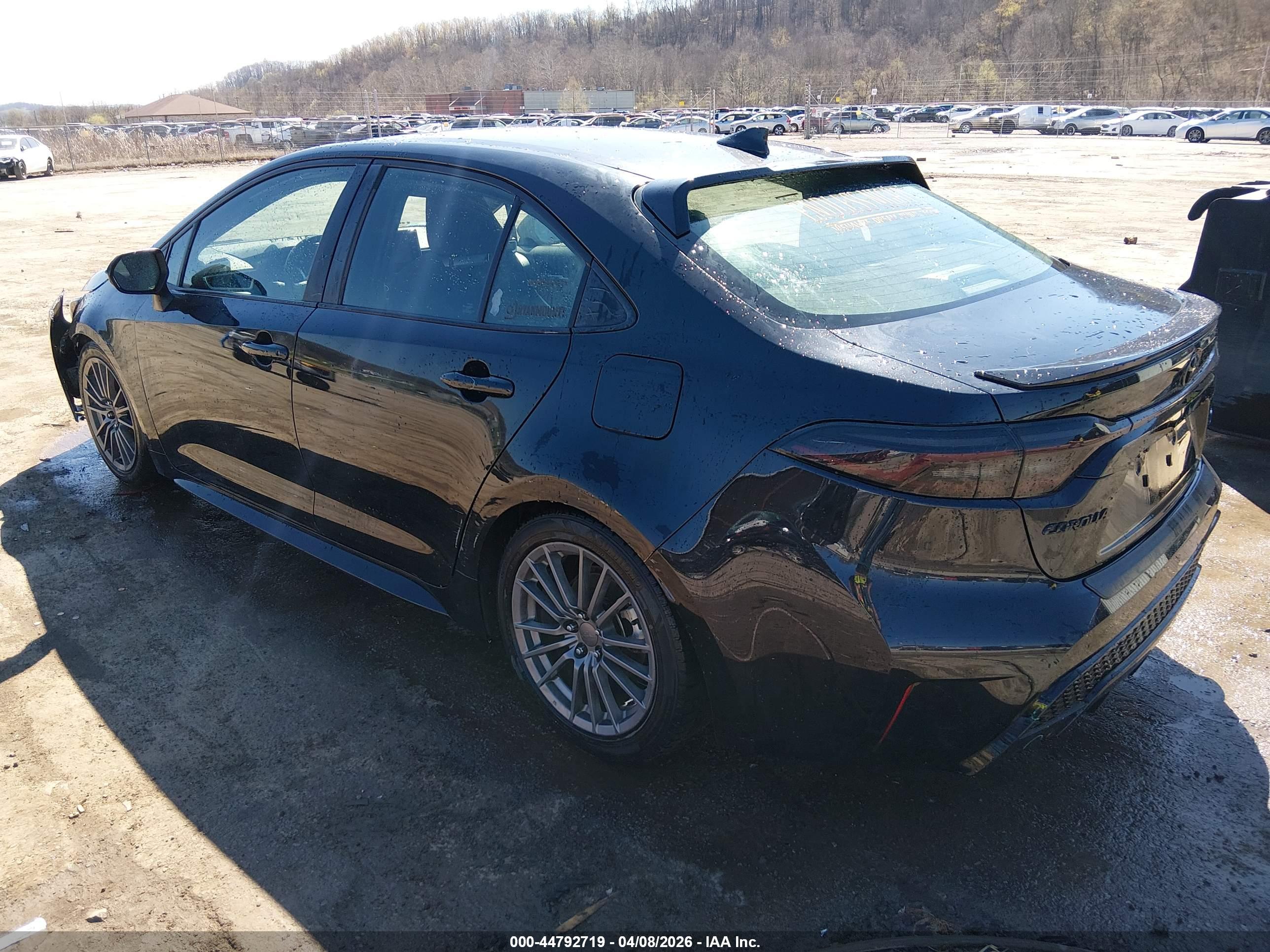 TOYOTA COROLLA image 3