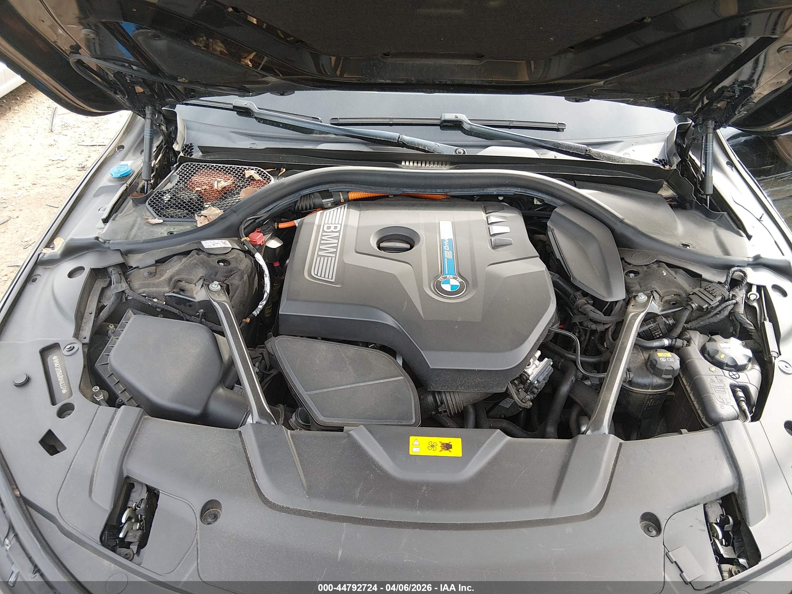 BMW 740E image 10