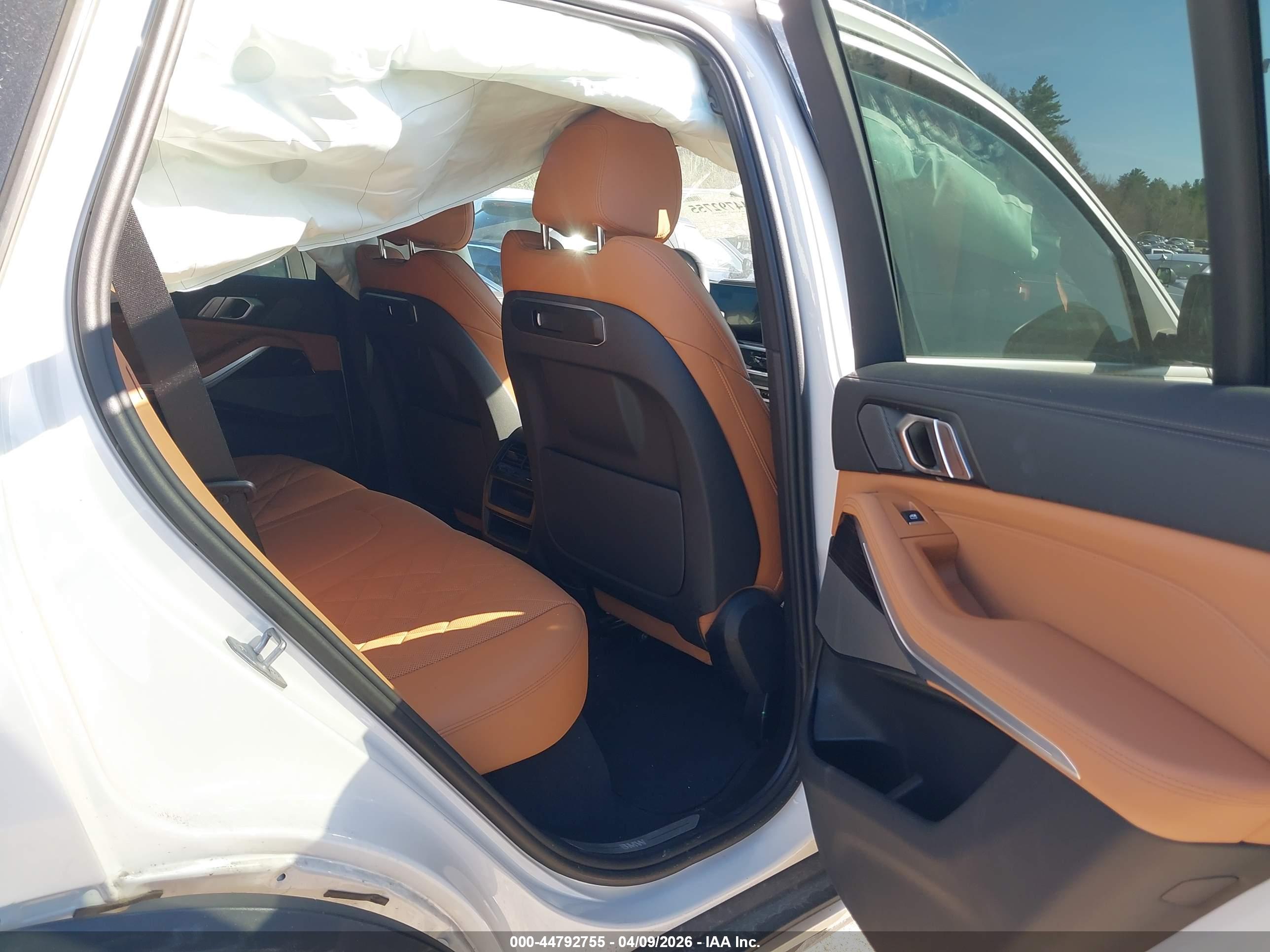 BMW X5 image 8