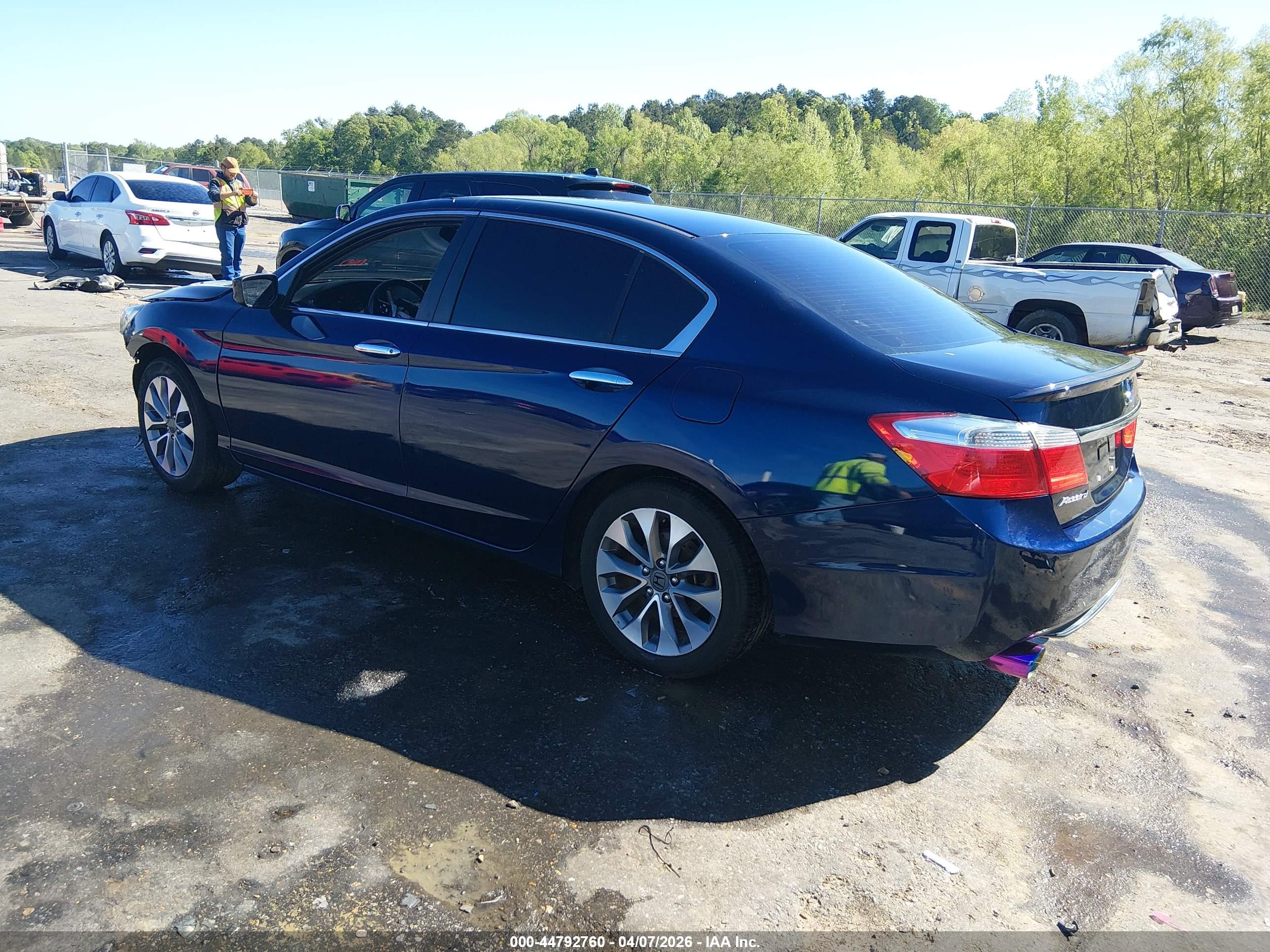 HONDA ACCORD image 3