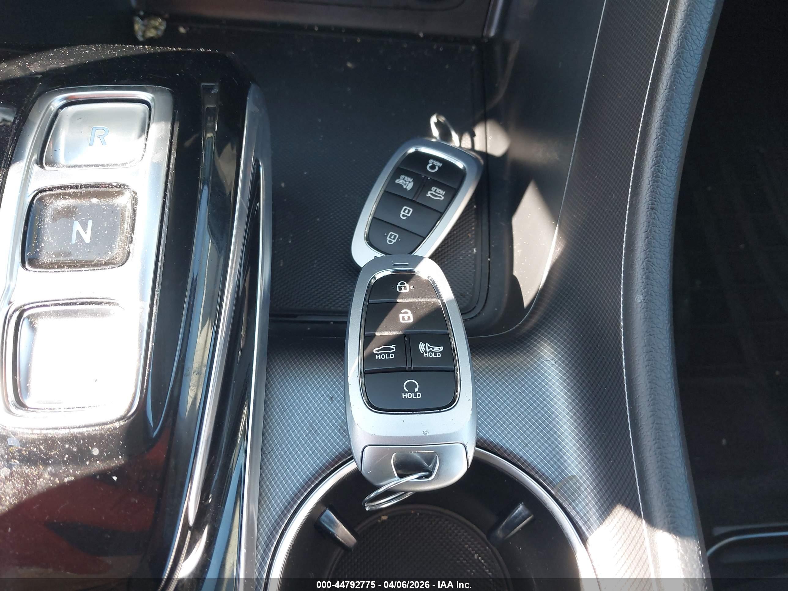 HYUNDAI SONATA image 11